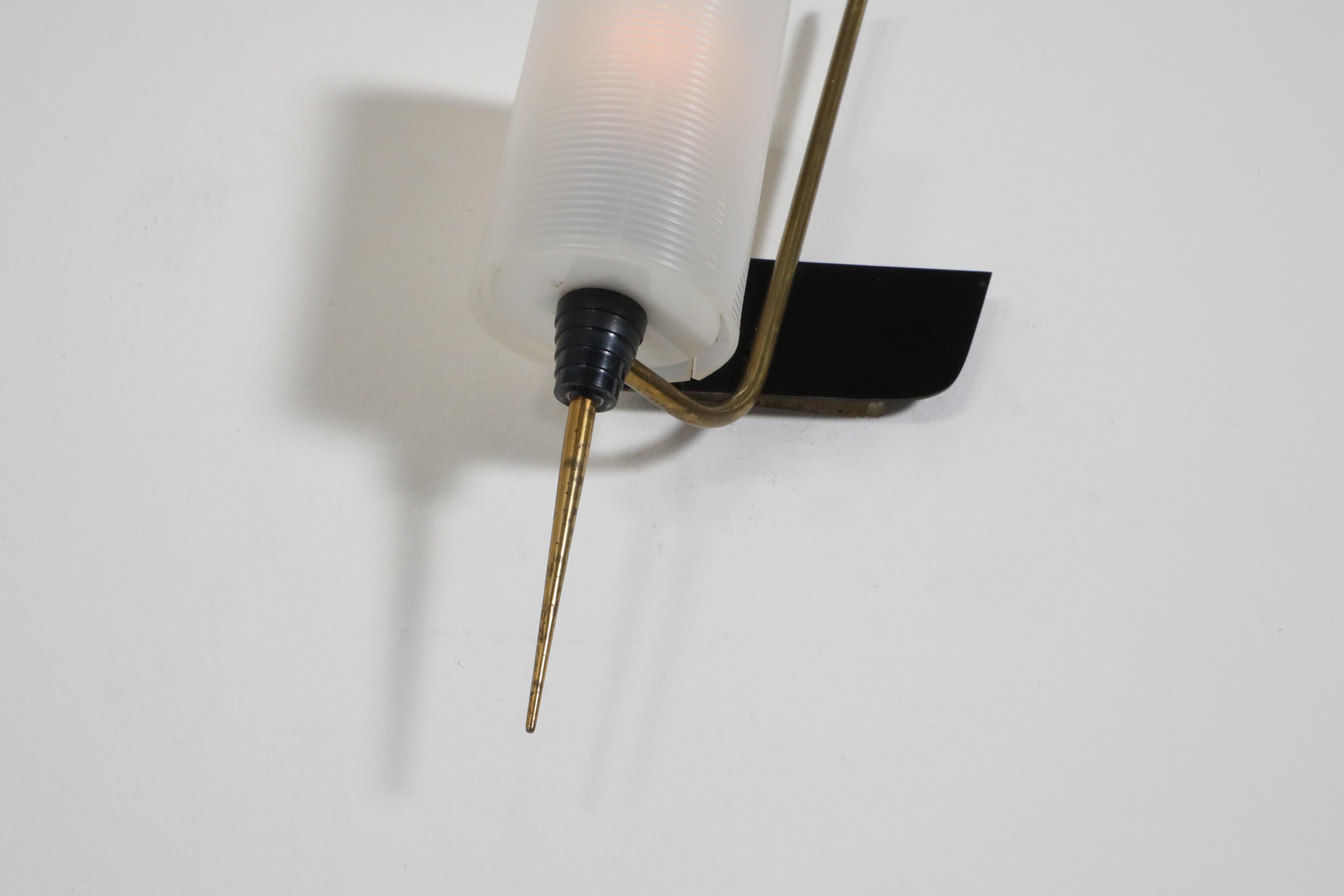 Mid-Century French Maison Arlus Style Wall Sconce w/ Brass Spike & Plexi Shade For Sale 1