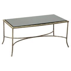 Mesa de centro francesa de mediados de siglo Maison Bagues Bronce con tapa de mármol negro