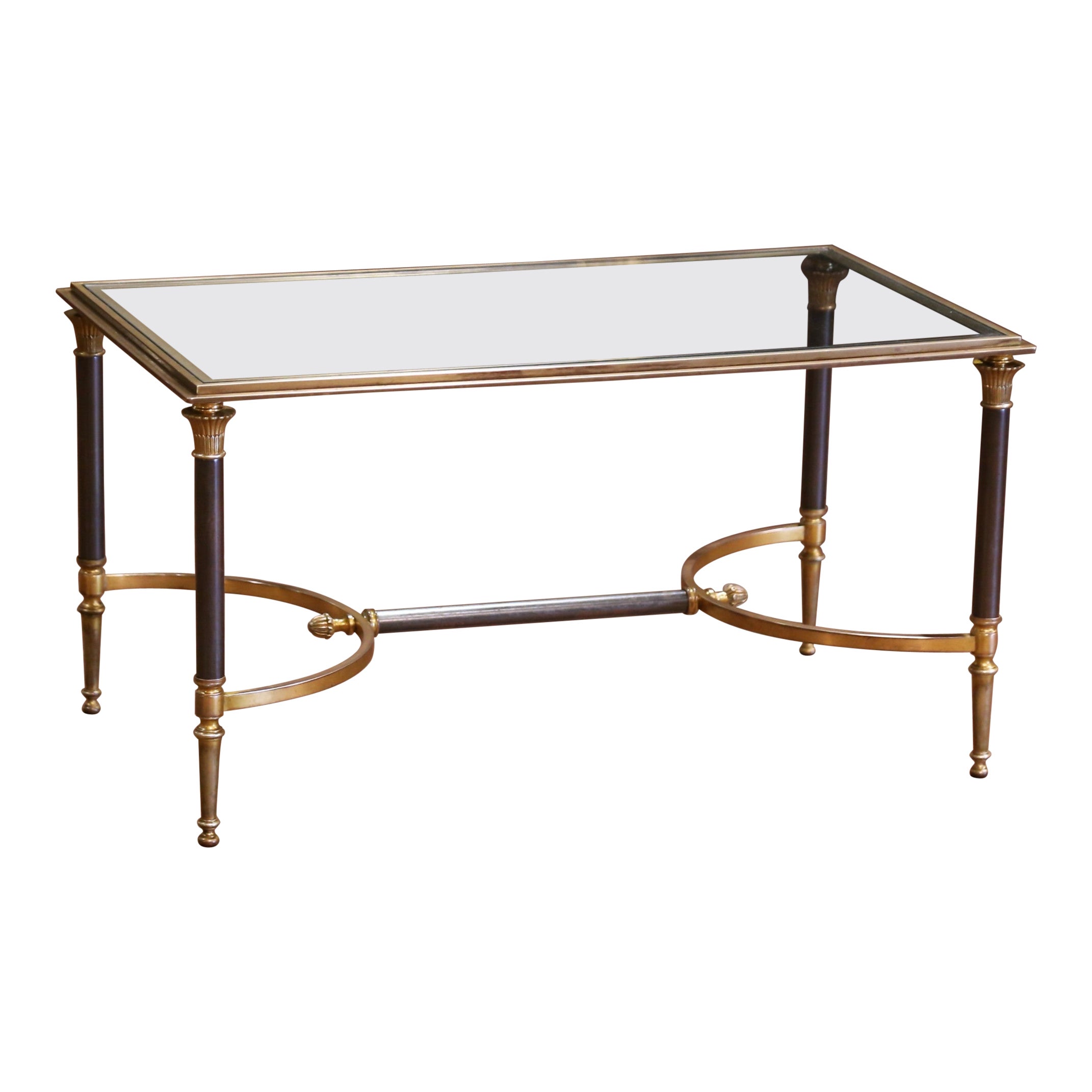 Mesa de centro de cóctel francesa de mediados de siglo Maison Jansen de bronce, acero y cristal en venta