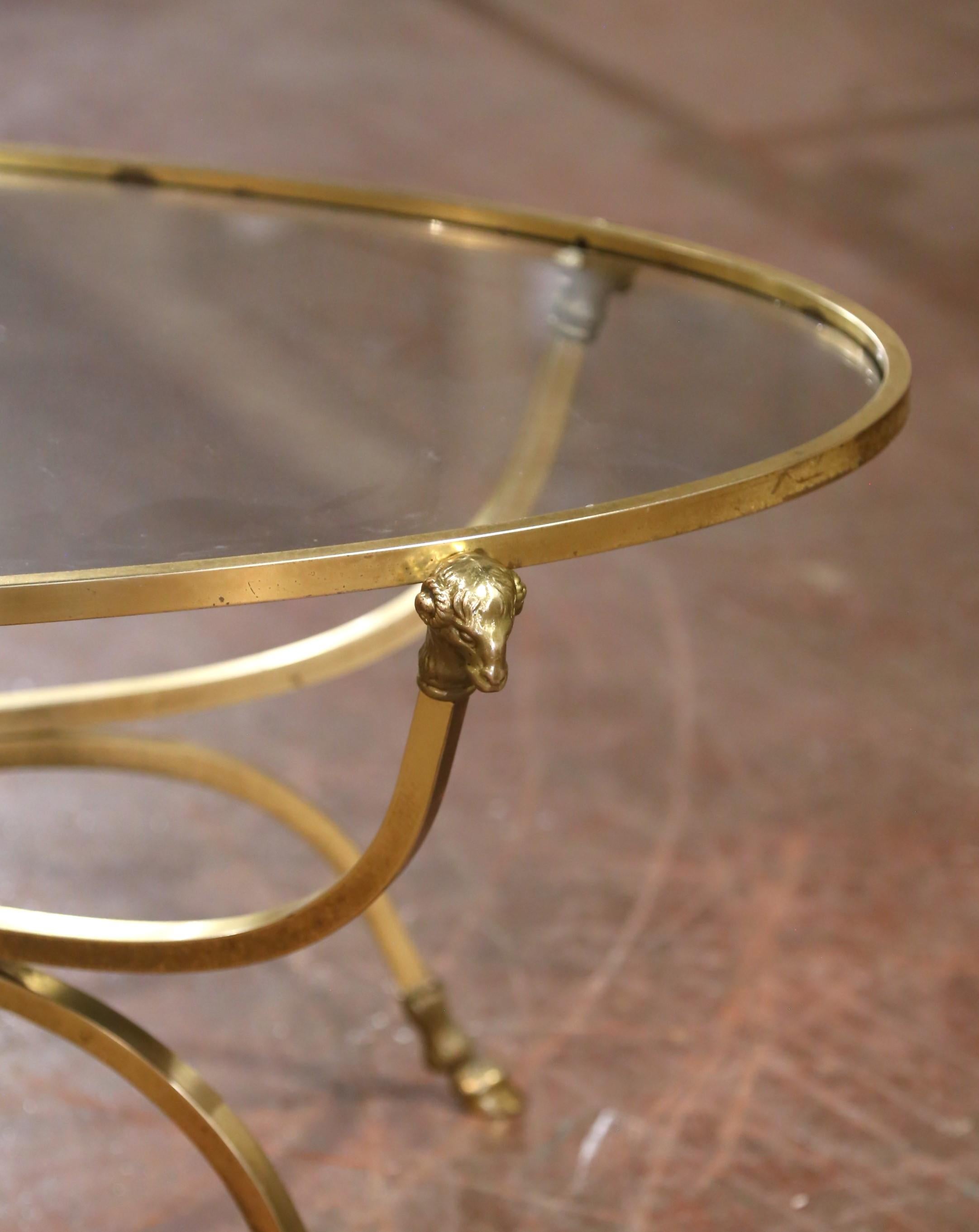 Mid-Century French Maison Jansen Gilt Bronze Oval Coffee Table with Glass Top (Art déco)