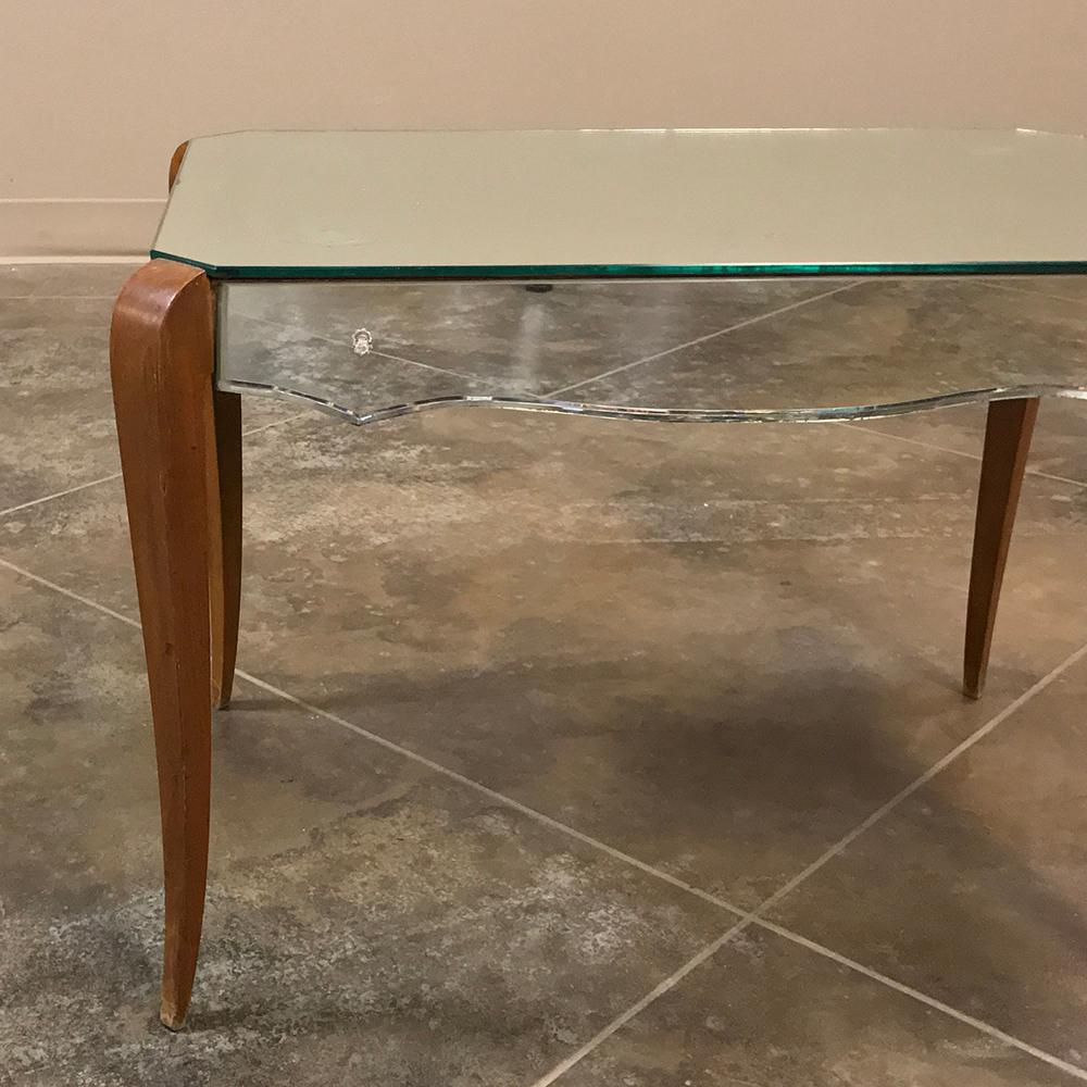 Midcentury French Mirrored Coffee Table In Good Condition For Sale In Dallas, TX