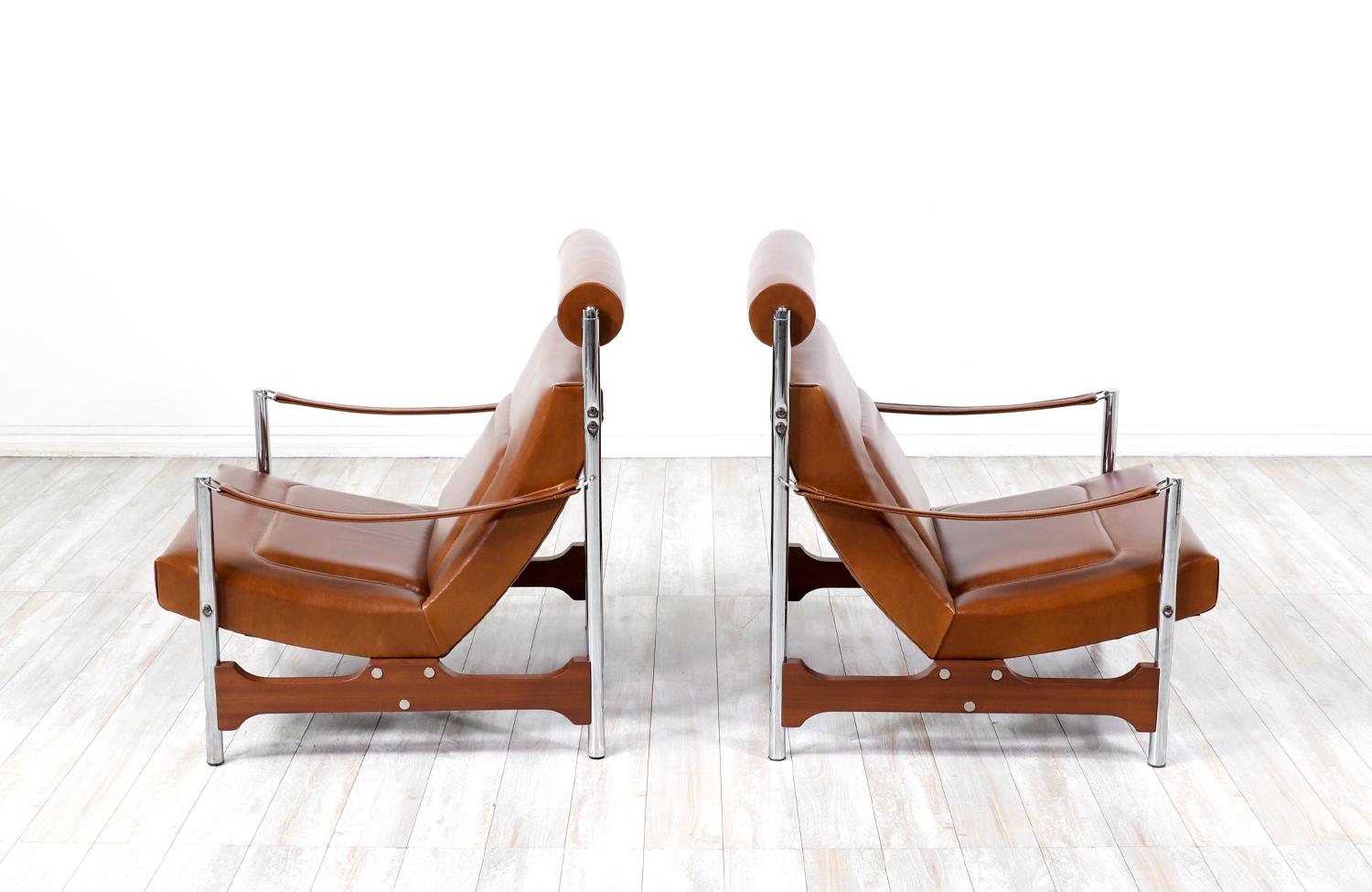Mid - century French Modern Sculpted Walnut & Leather Lounge Chairs by Steiner In Excellent Condition For Sale In Los Angeles, CA