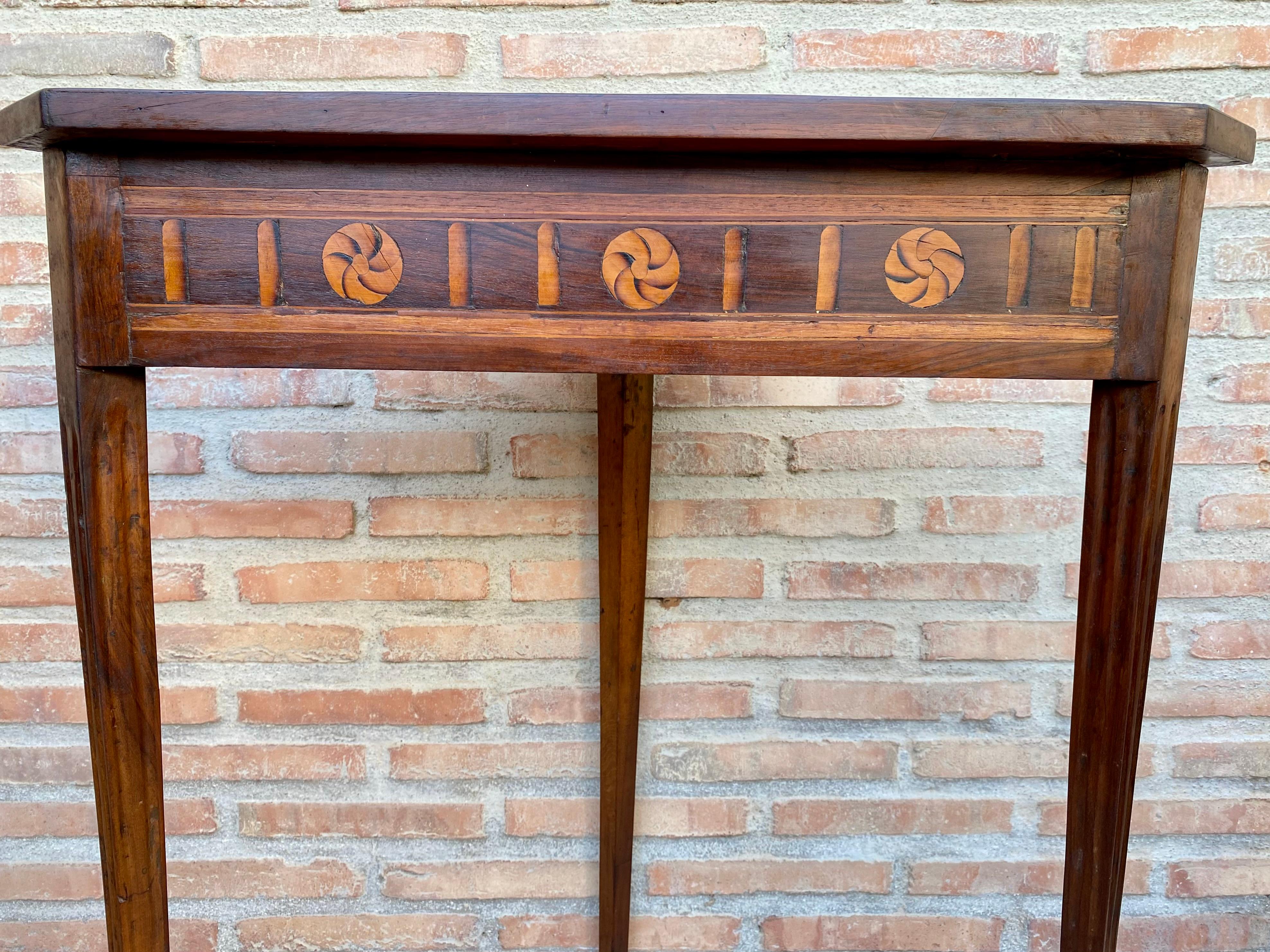 20th Century Mid-Century French Modernist Triangular Wooden Side Table with Marquetry, 1950s For Sale