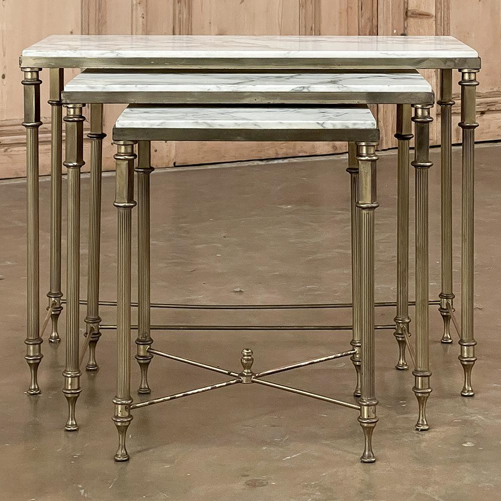 Hand-Crafted Midcentury French Neoclassical Brass Nesting Tables with Marble Tops For Sale