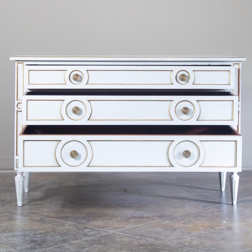 Midcentury French Neoclassical Painted Commode (Französisch)