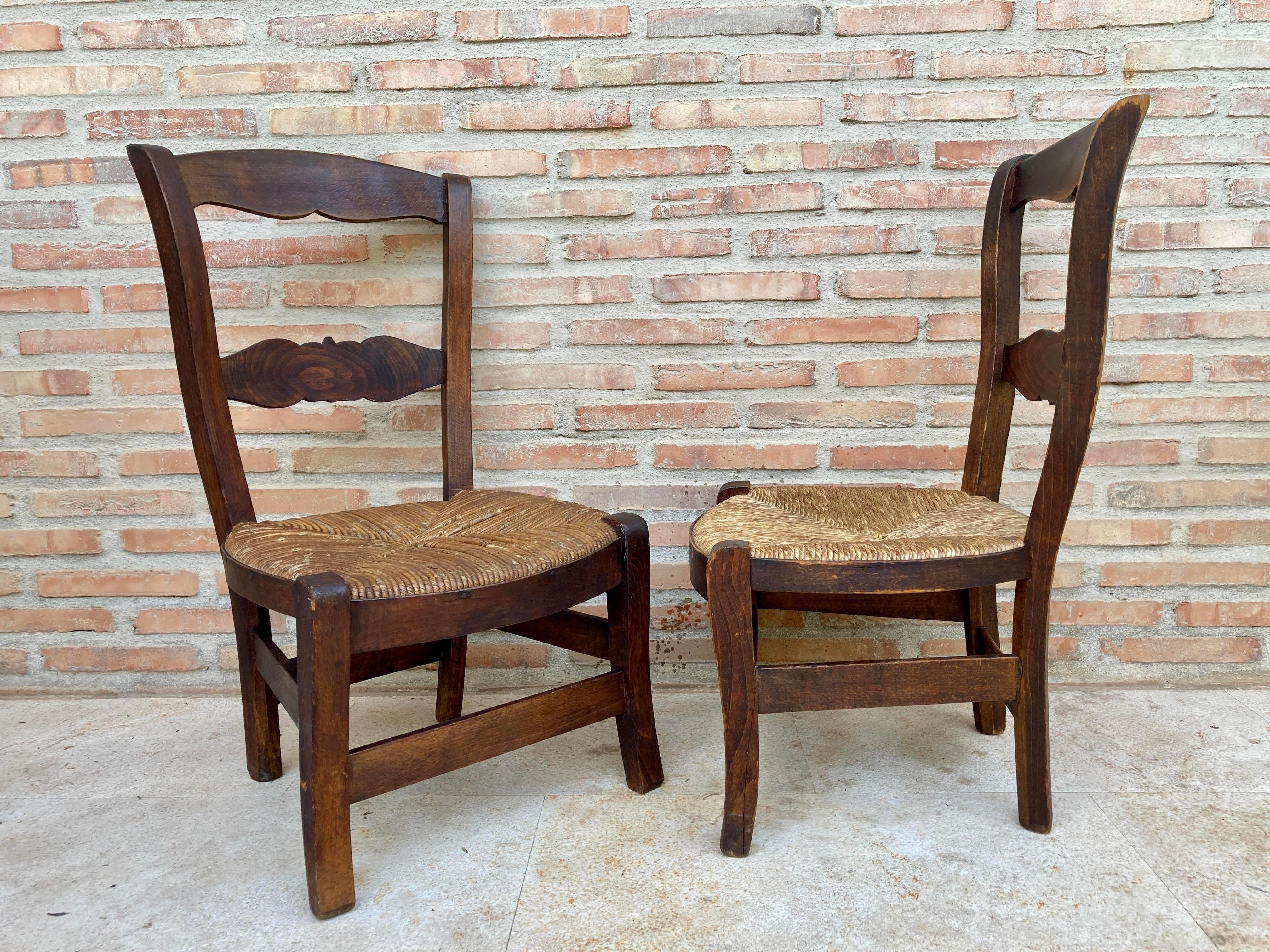 Spanish Mid-Century French Oak and Rush Armchairs, Set of 2 For Sale