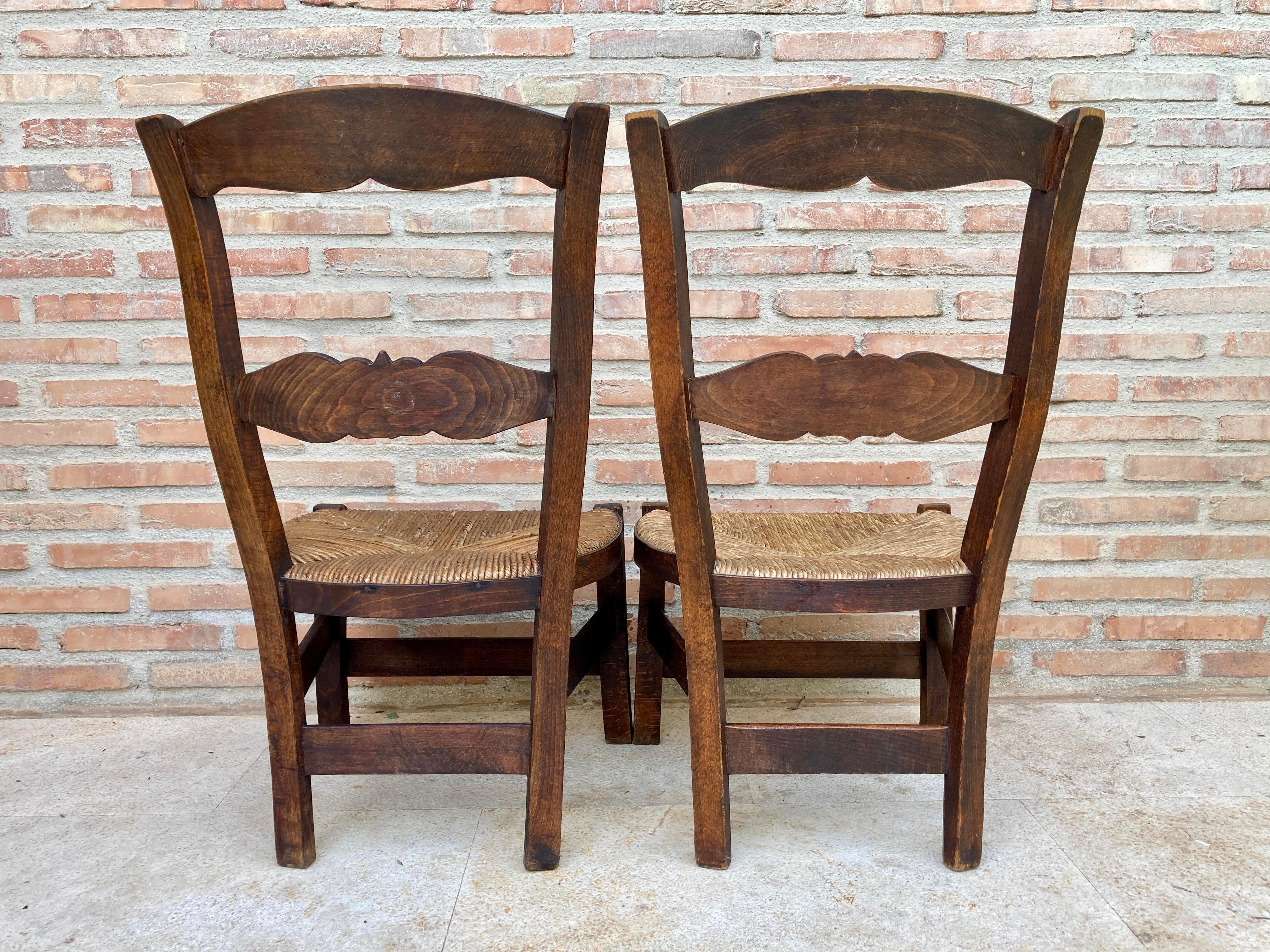 Mid-Century French Oak and Rush Armchairs, Set of 2 In Good Condition For Sale In Miami, FL