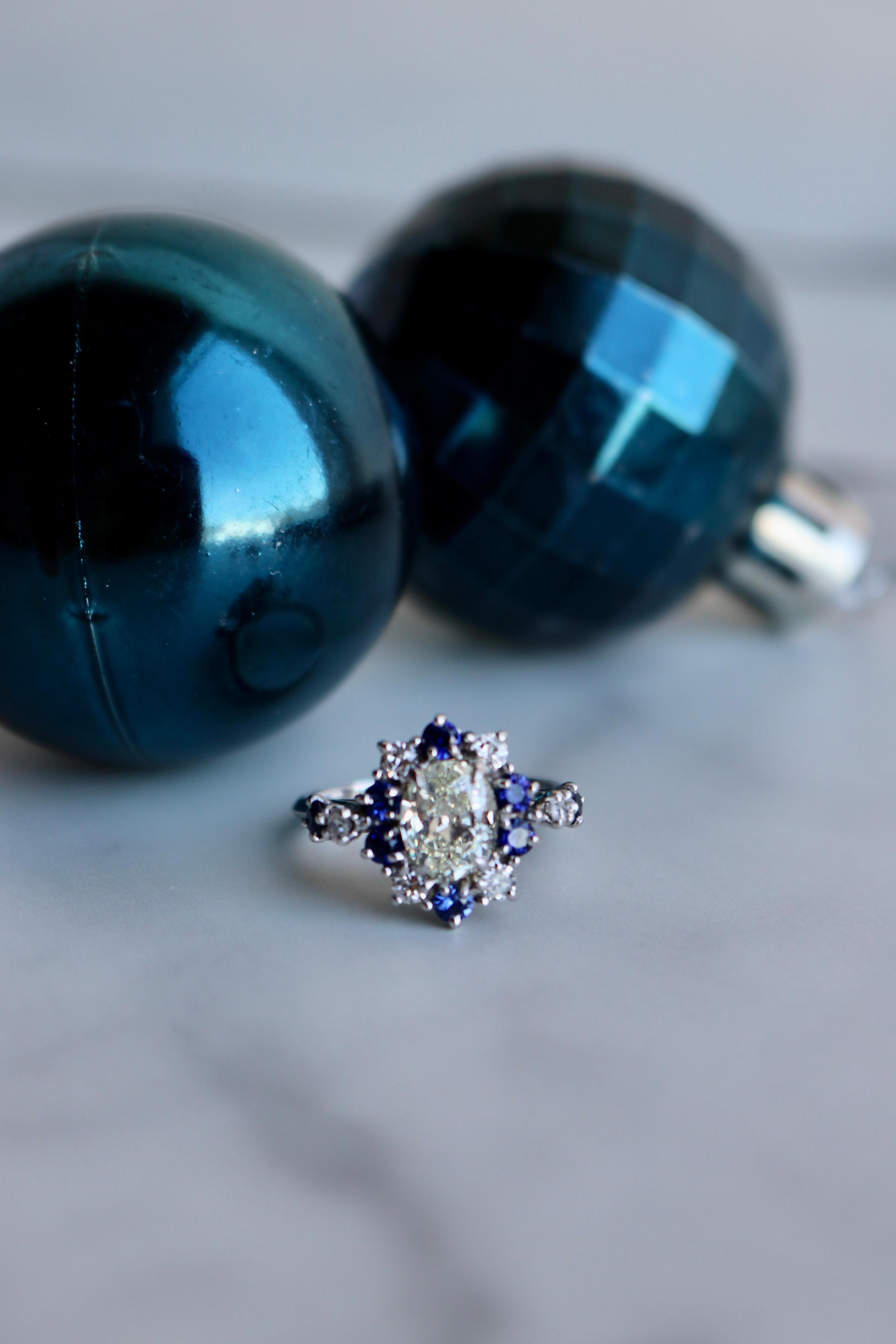 Mid Century French Oval Cut Diamond and Sapphire 18k White Gold Cluster Ring For Sale 2