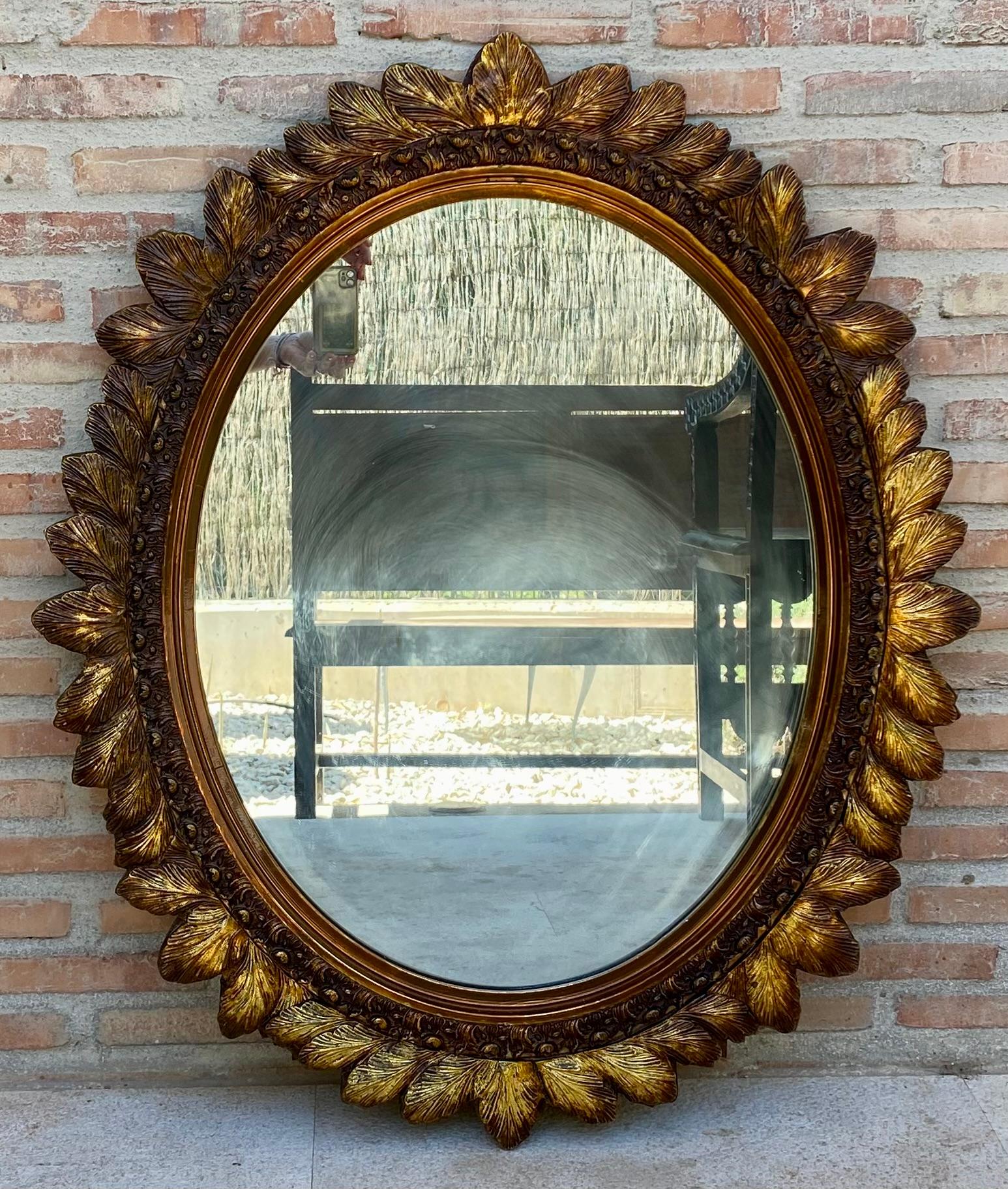 Mid-Century French Oval Mirror in Gold Flower Frame, 1960s For Sale 3