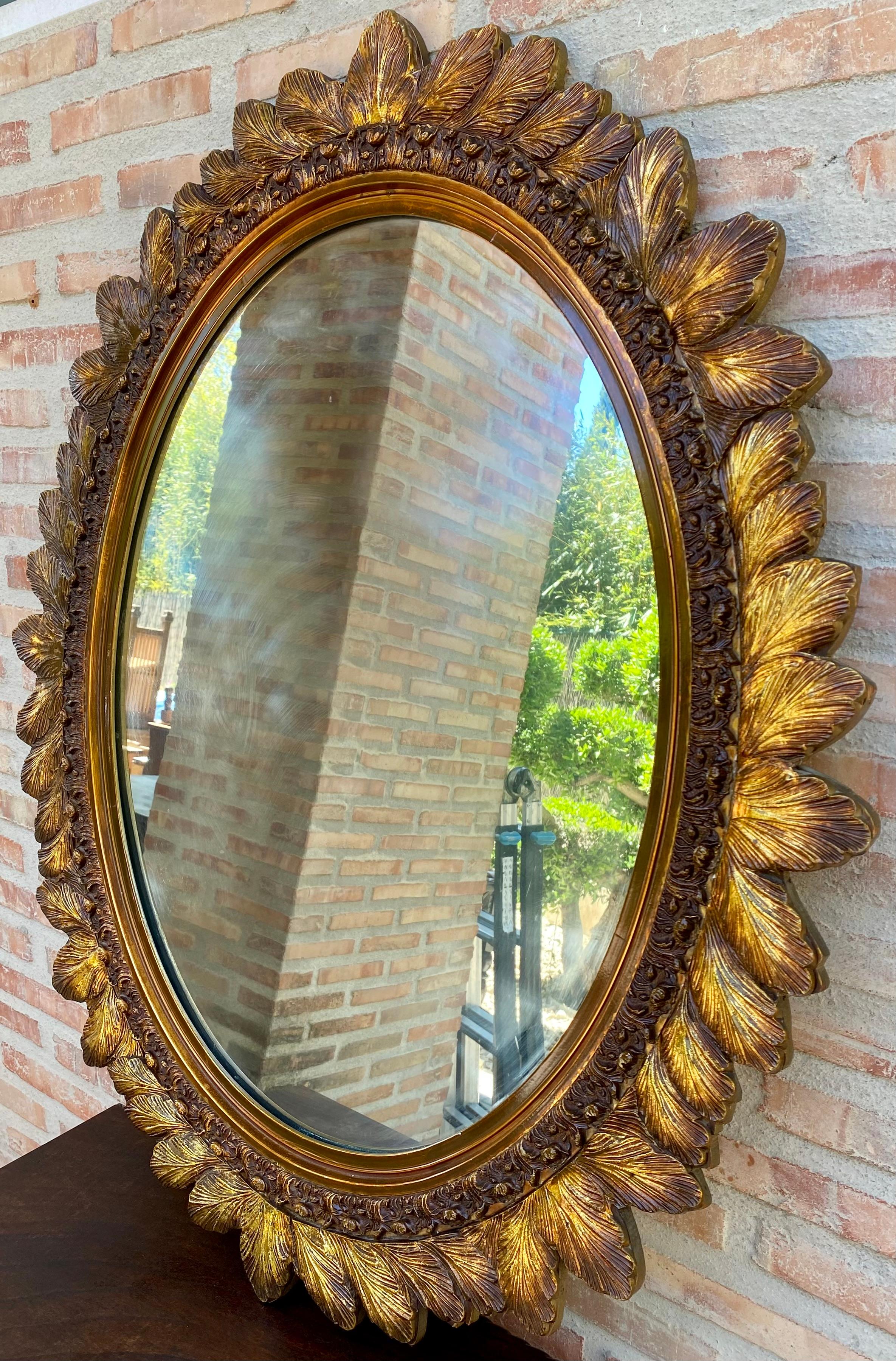 Mid-Century French Oval Mirror in Gold Flower Frame, 1960s In Good Condition For Sale In Miami, FL