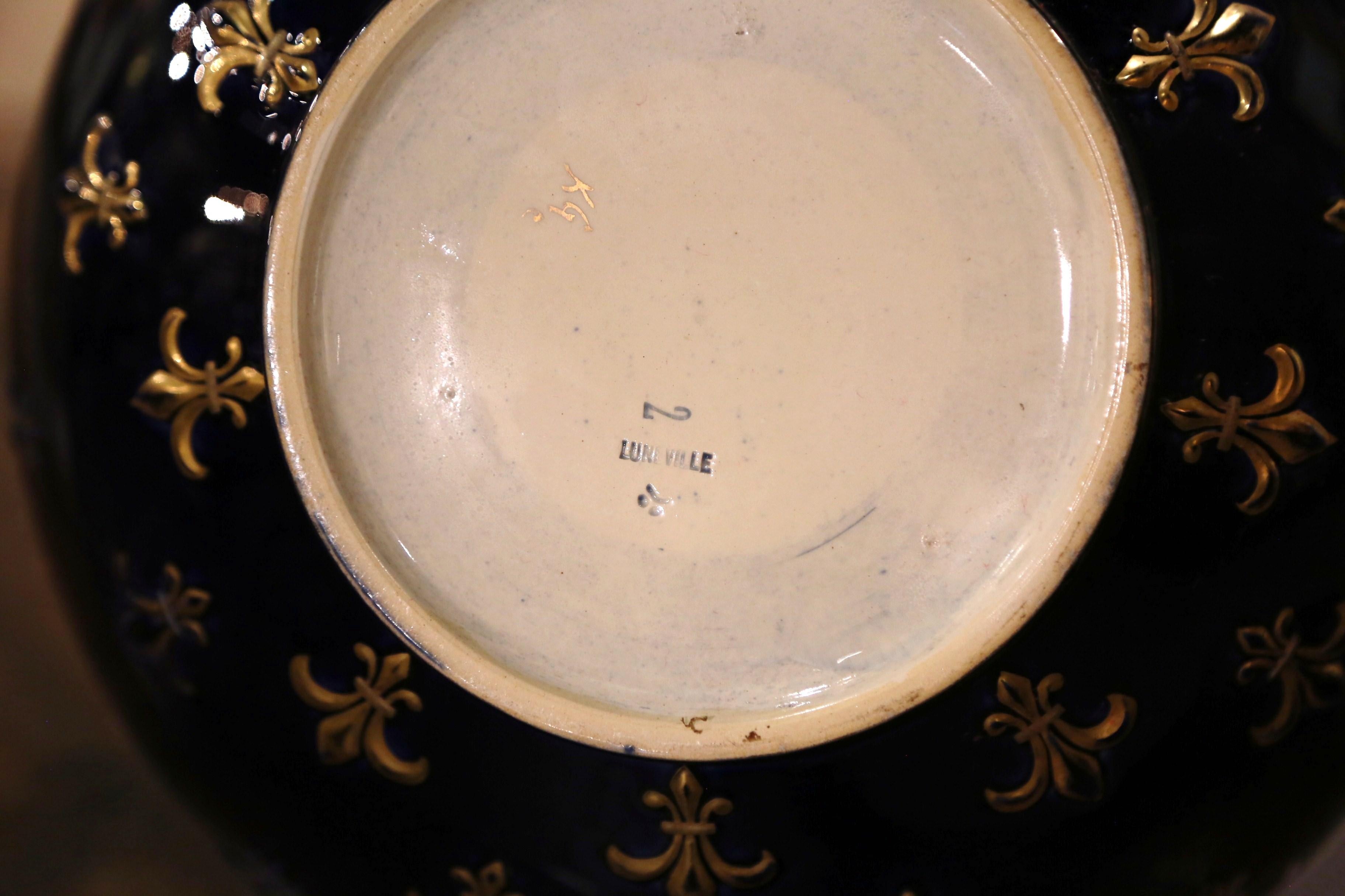 Mid-Century French Painted Porcelain Cache Pot with Fleur-de-Lys from Luneville 4