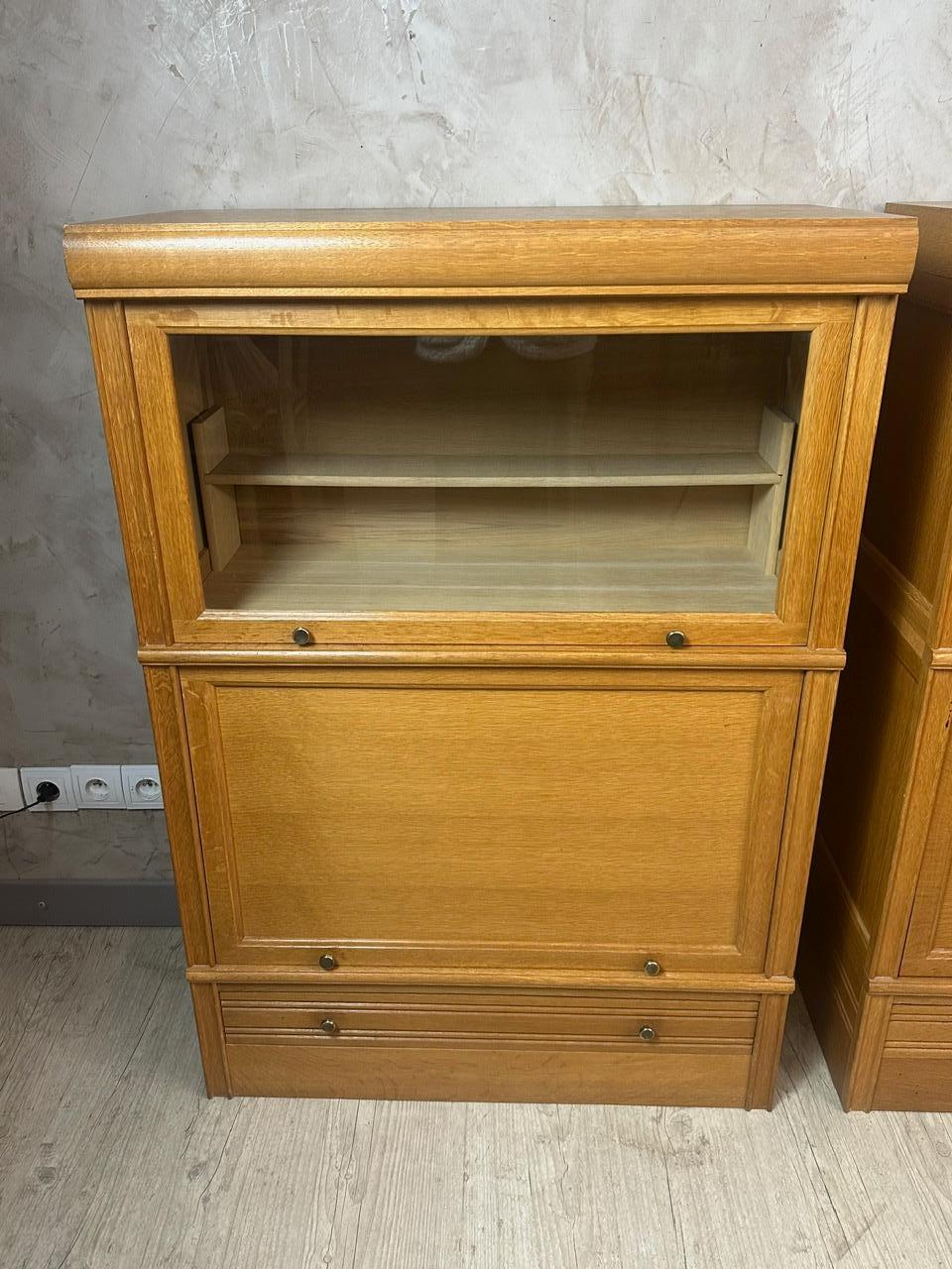 Francese Coppia di biblioteche in rovere MD della metà del secolo scorso, anni '60 in vendita