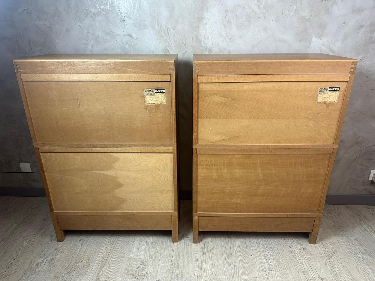 Coppia di biblioteche in rovere MD della metà del secolo scorso, anni '60 in vendita 3