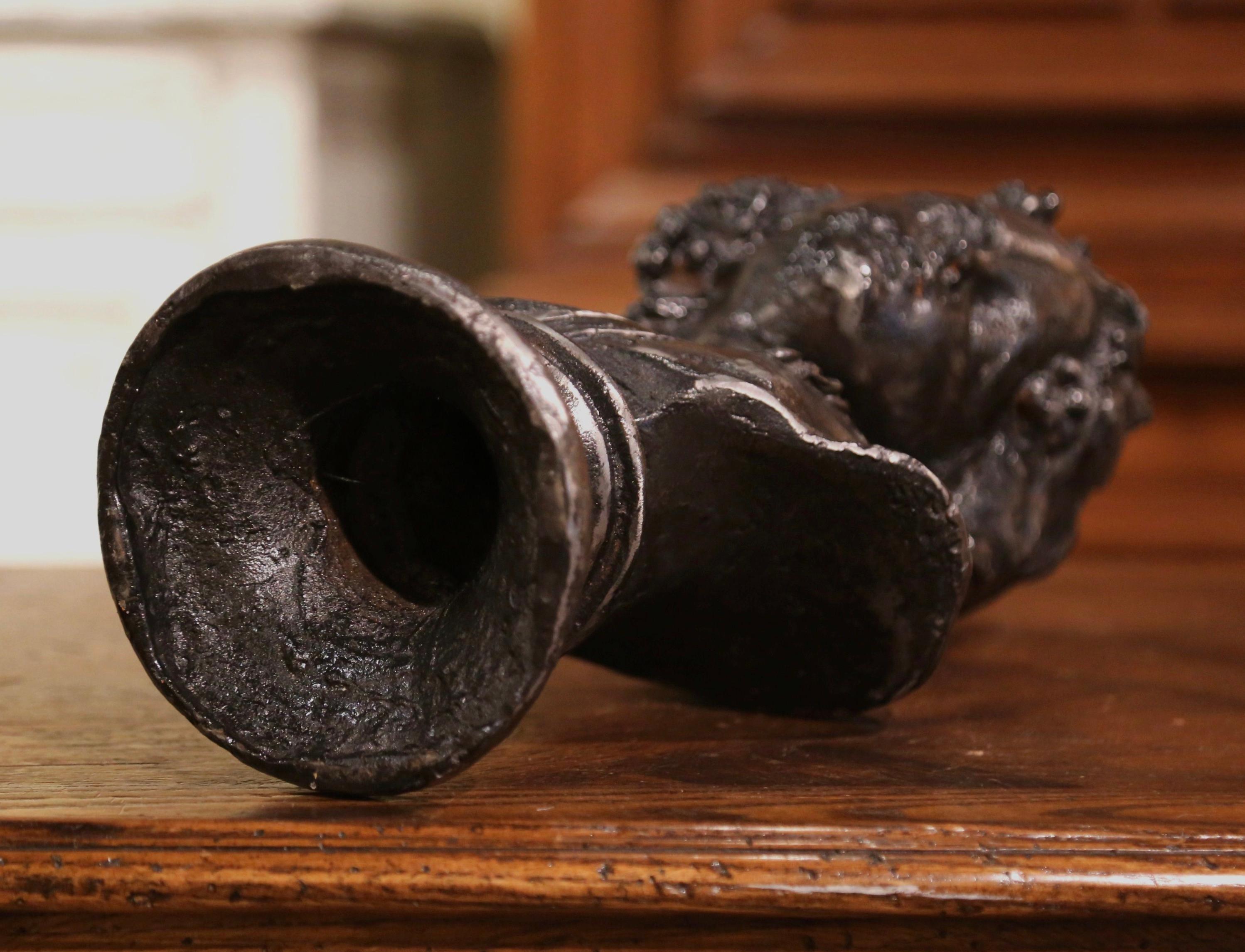 Französische Büste einer jungen Bacchantin aus poliertem Eisen, Mitte des Jahrhunderts im Angebot 2