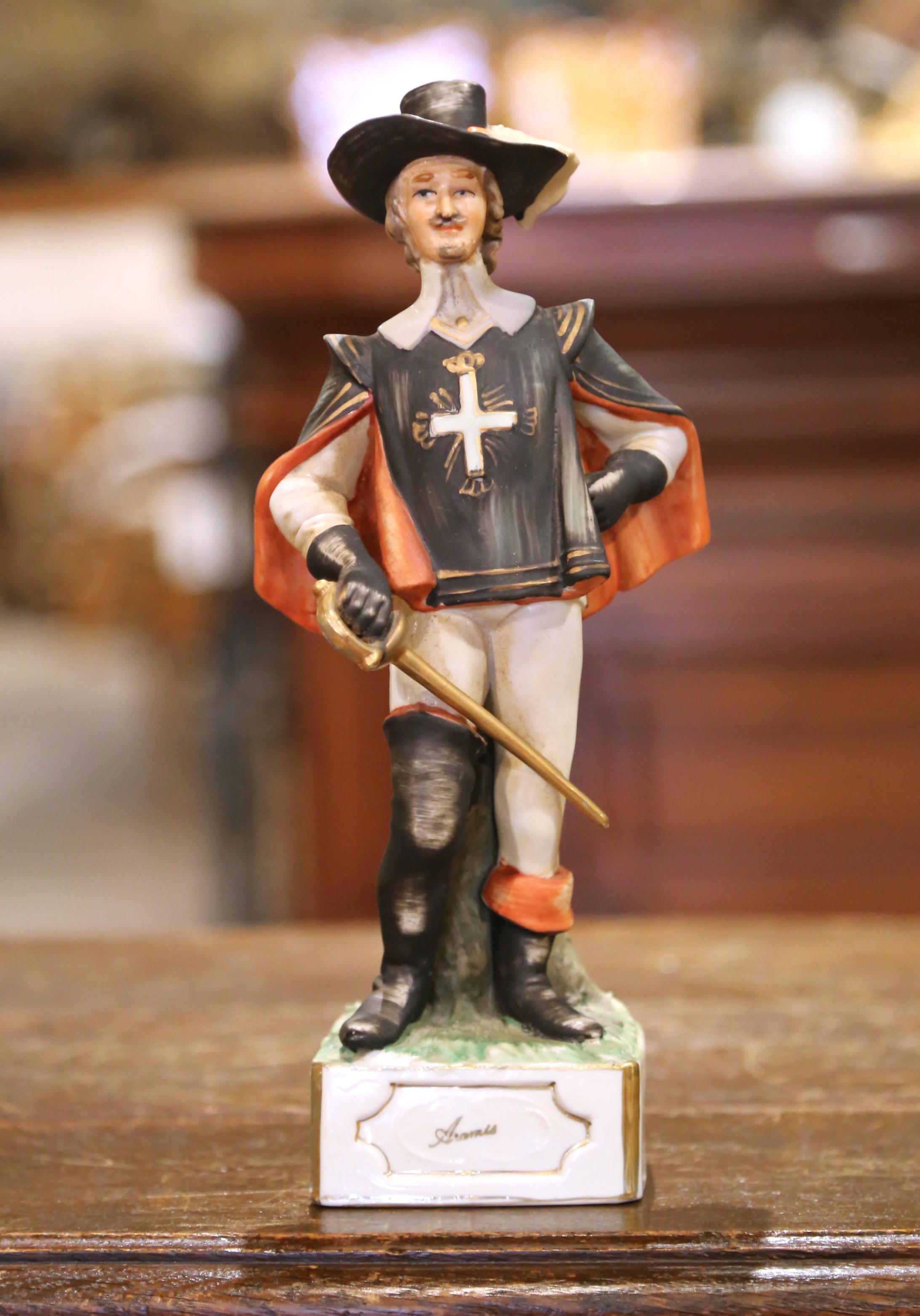 Fait main Figurines en porcelaine française du milieu du siècle représentant les 