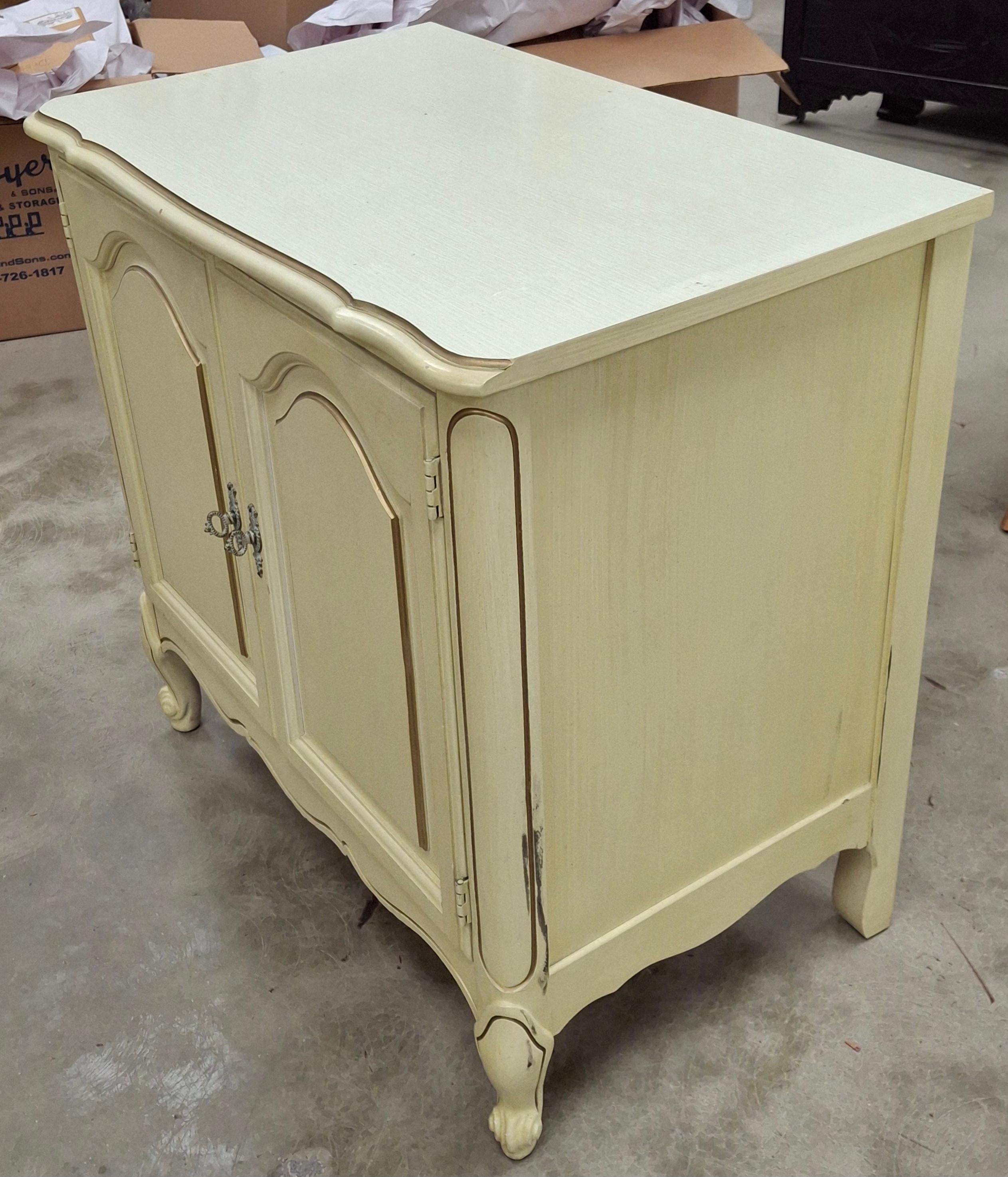Mid Century French Provincial Style Cream Painted & Partial Gilt 2-Part Bookcase For Sale 3