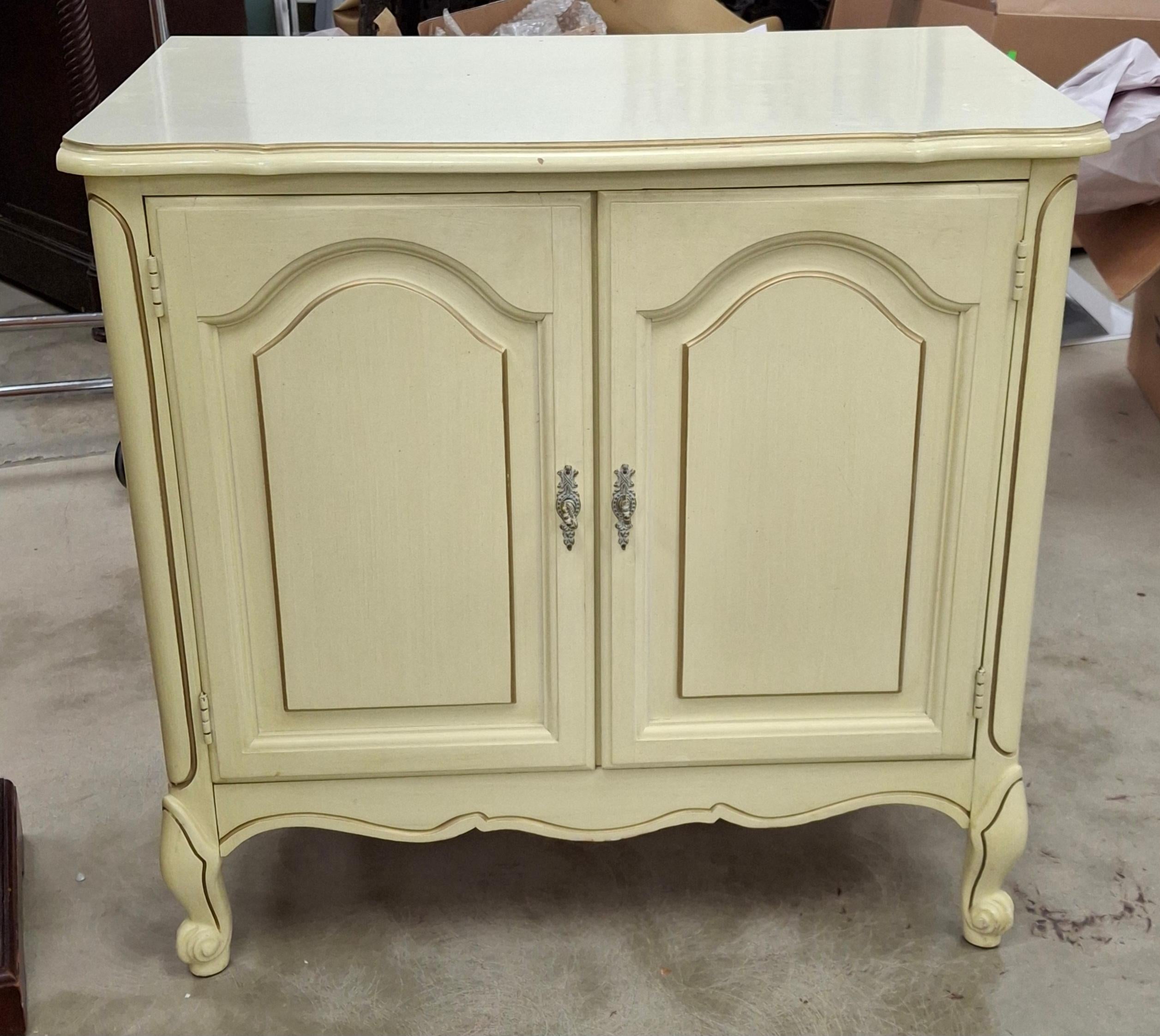 Mid Century French Provincial Style Cream Painted & Partial Gilt 2-Part Bookcase For Sale 2