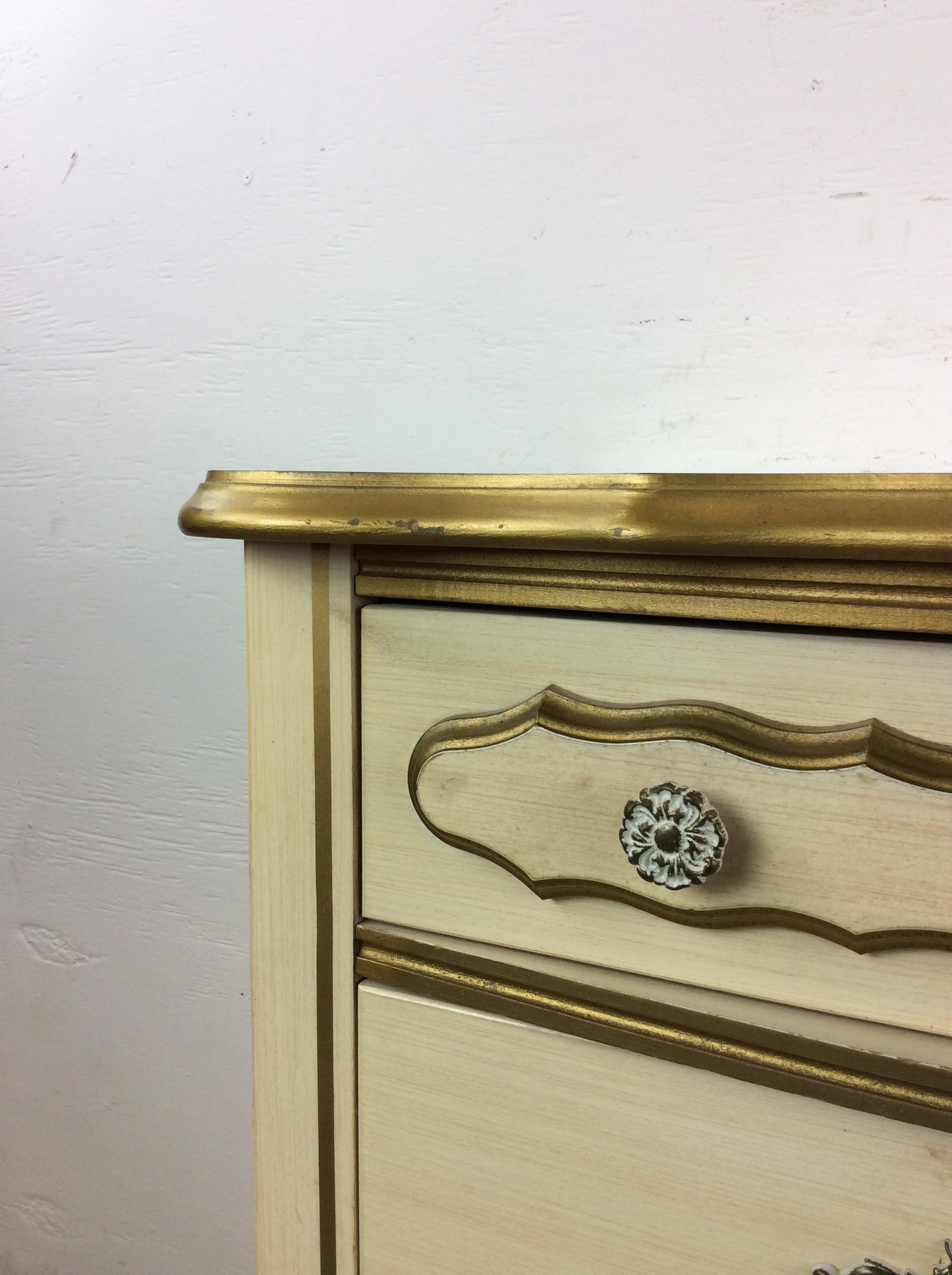 Mid Century French Provincial Style Writing Desk with 4 Drawers For Sale 1