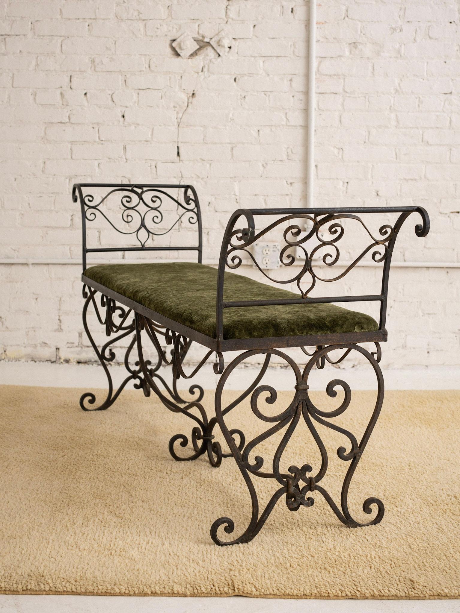 Mid Century French Provincial Style Wrought Iron Bench In Good Condition In Brooklyn, NY