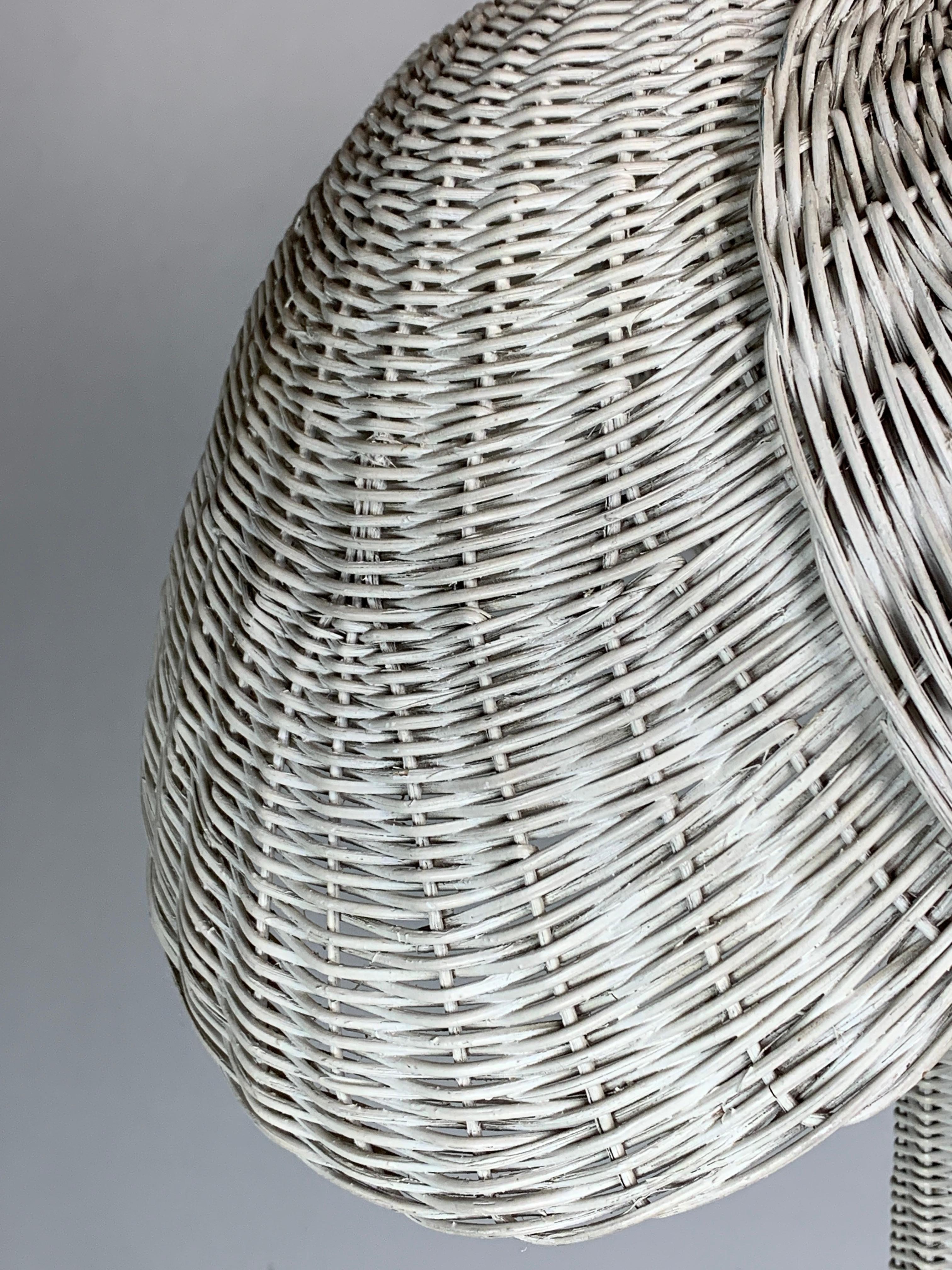 Lampada da terra Boho francese di metà secolo in vimini di rattan, anni '60 in vendita 5
