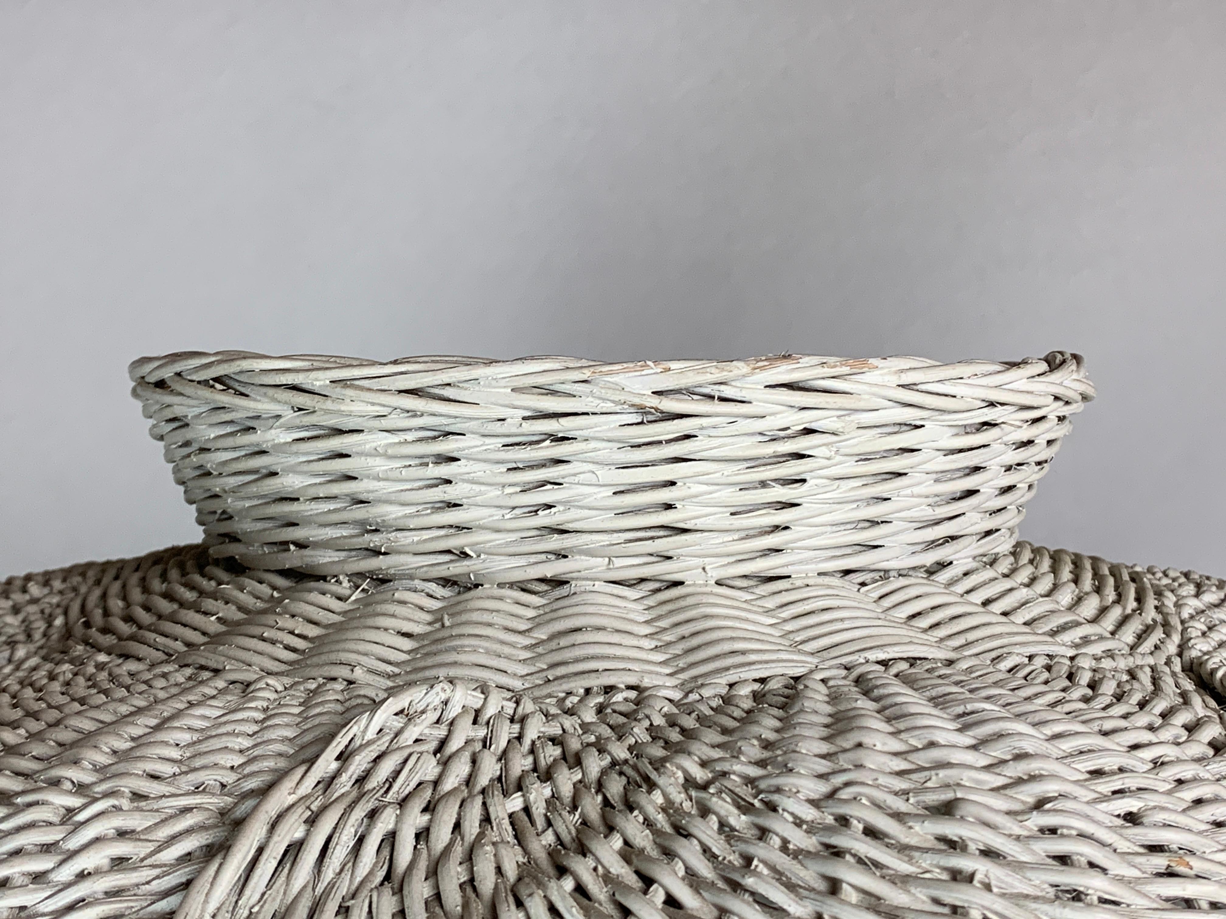 Lampada da terra Boho francese di metà secolo in vimini di rattan, anni '60 in vendita 6