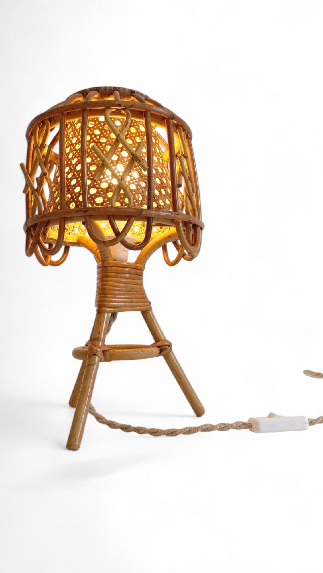 Mid-Century French Riviera Tischlampen aus Bambus und Rattan, Frankreich, 1960er Jahre im Angebot 11