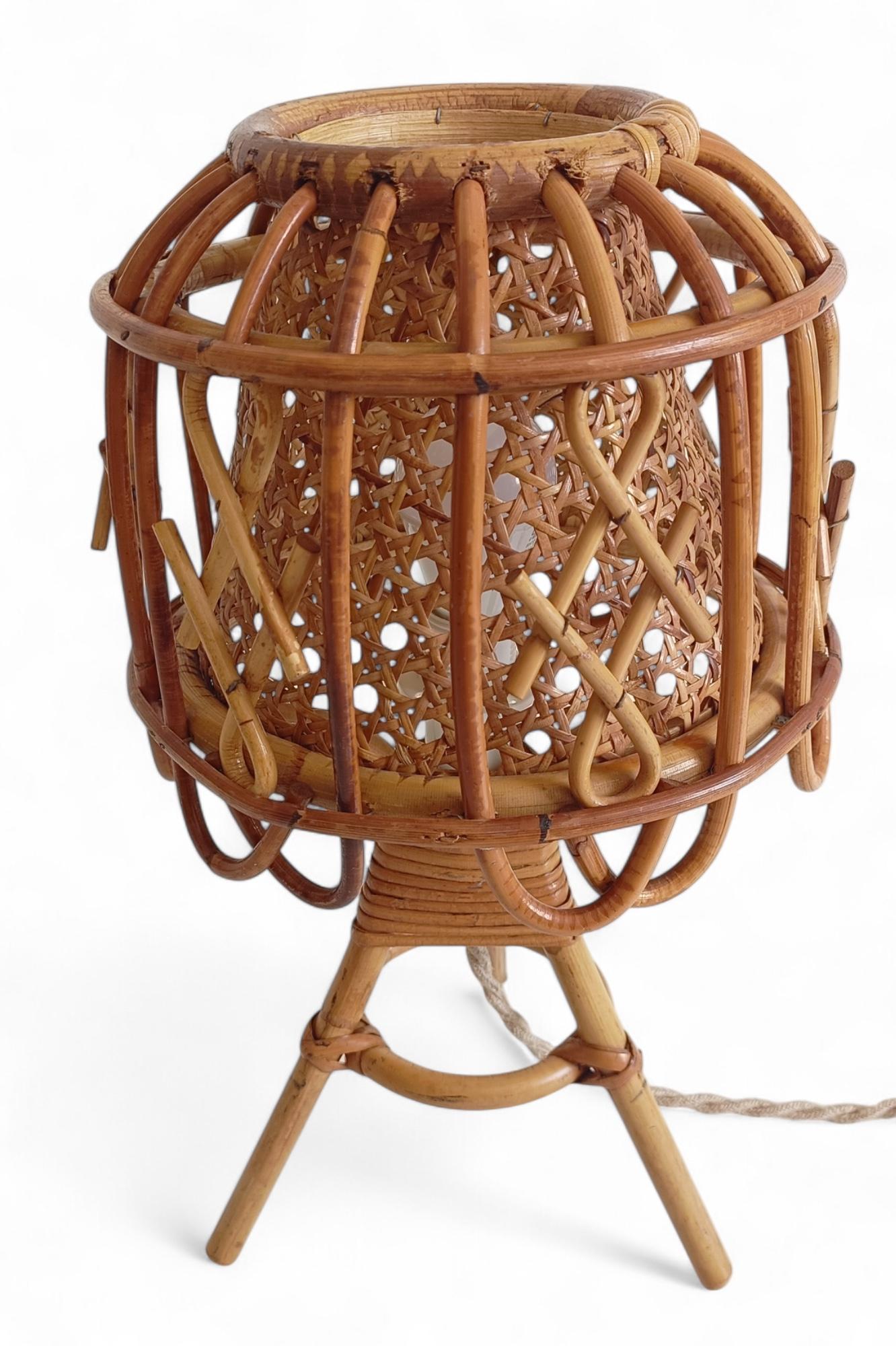 Mid-Century French Riviera Tischlampen aus Bambus und Rattan, Frankreich, 1960er Jahre im Zustand „Gut“ im Angebot in Valencia, VC