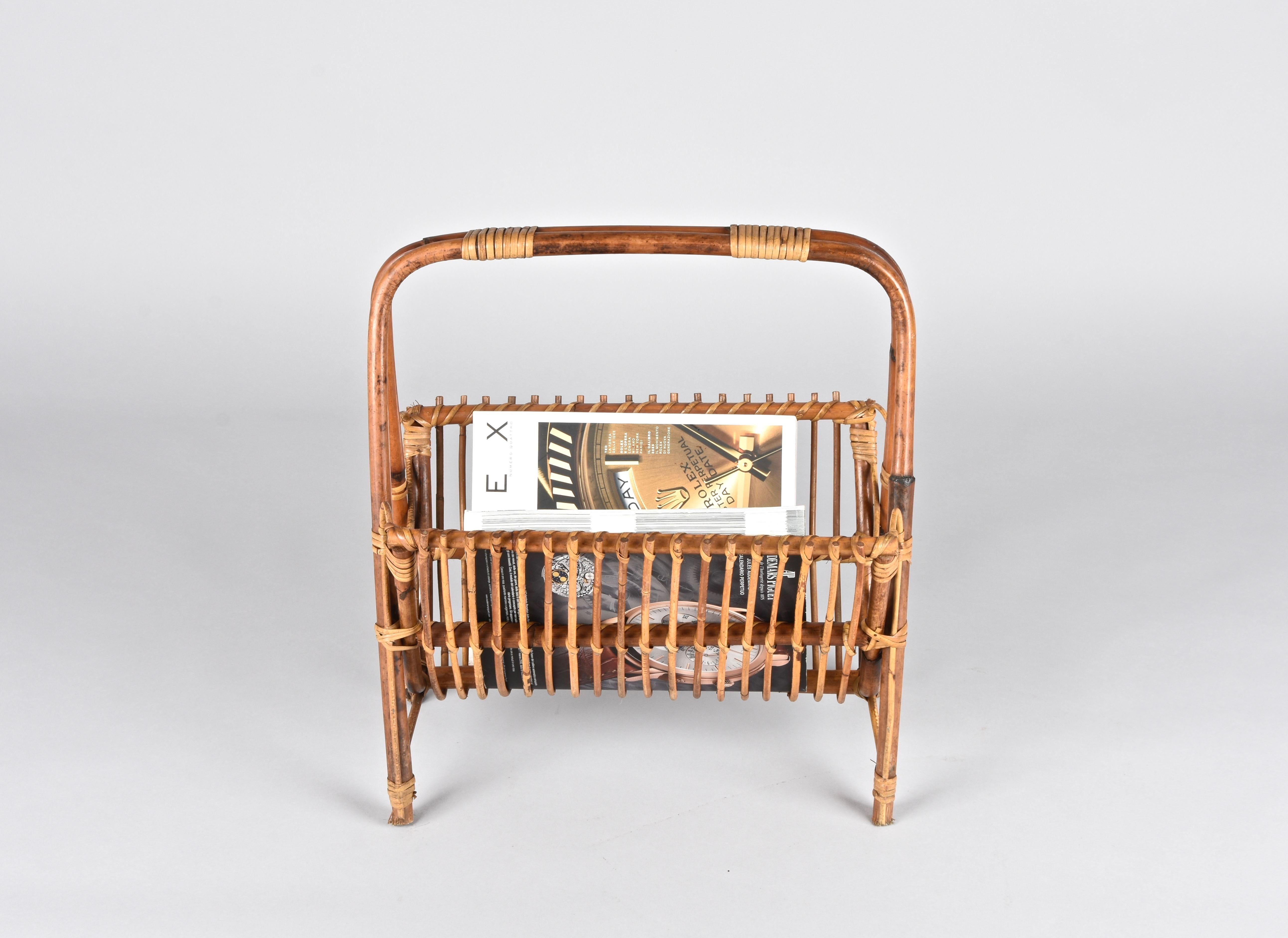 Mid-Century French Riviera Bamboo, Rattan and Wicker Magazine Rack, Italy 1960s For Sale 3