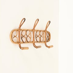 Mid-Century French Riviera Coat Rack in Curved Rattan and Wicker, Italy 1960s