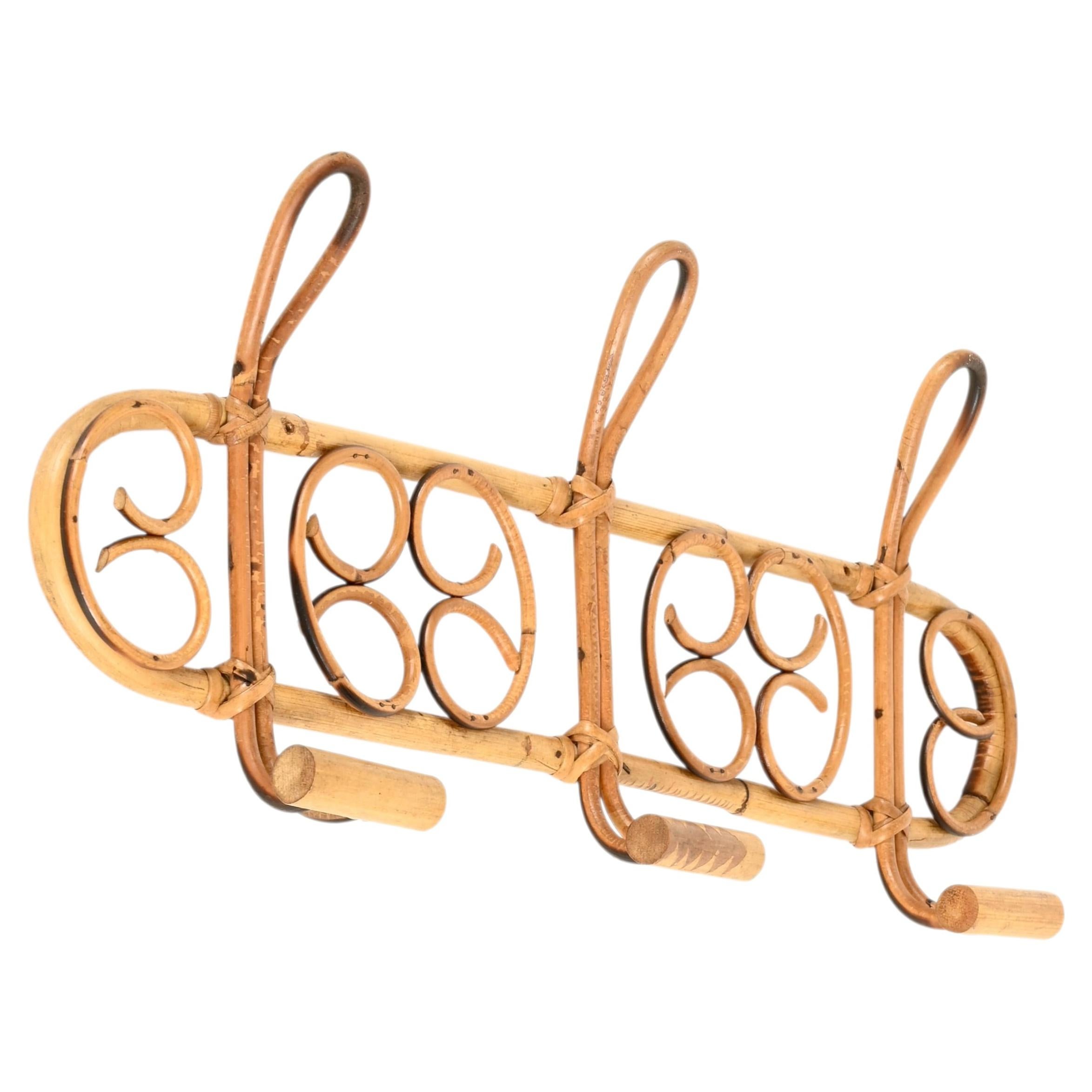 Porte-manteau de la Côte d'Azur datant du milieu du siècle, en rotin et osier courbés, Italie, années 1960 en vente