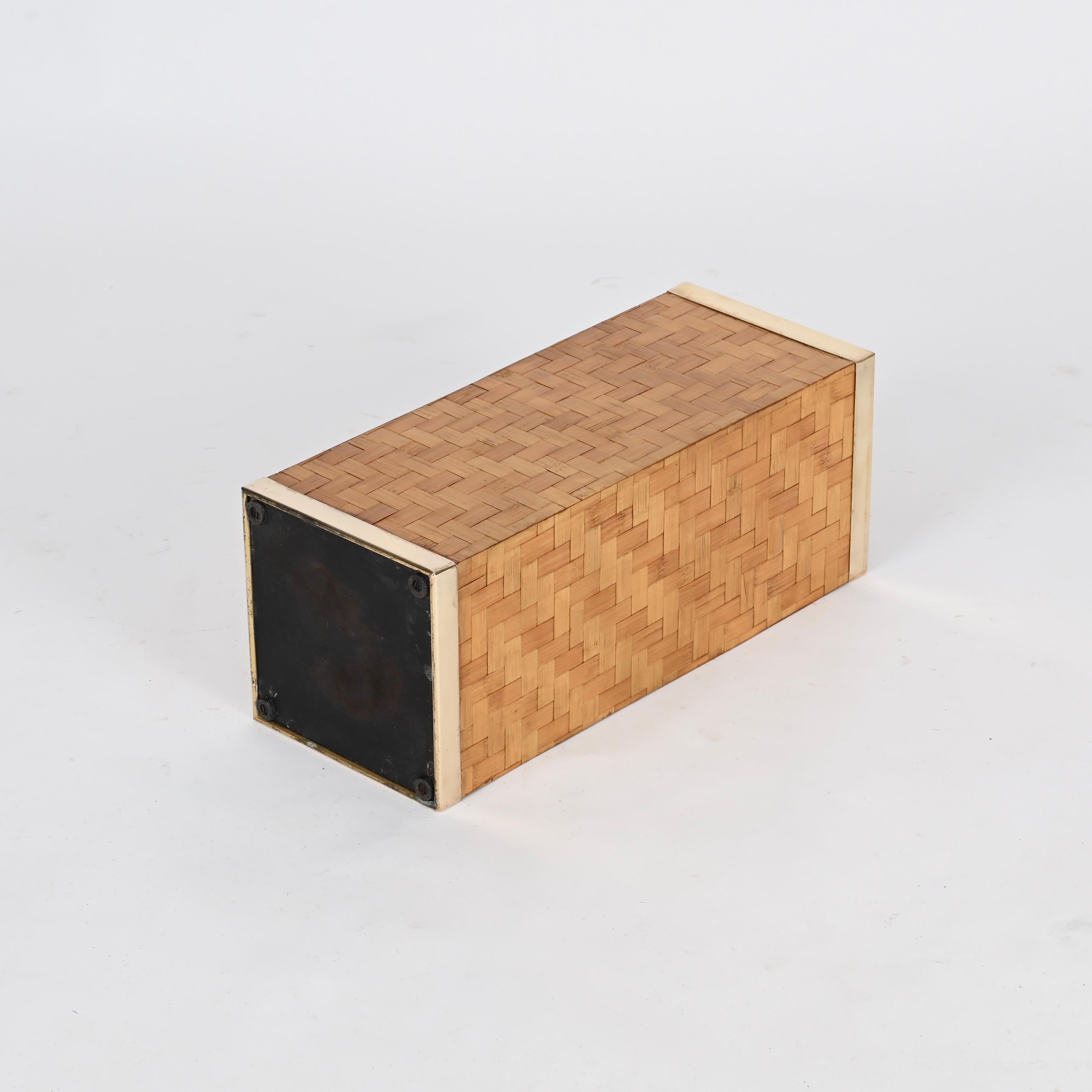 Mid-Century French Riviera Umbrella Stand in Woven Bamboo and Brass, Italy 1970s For Sale 4