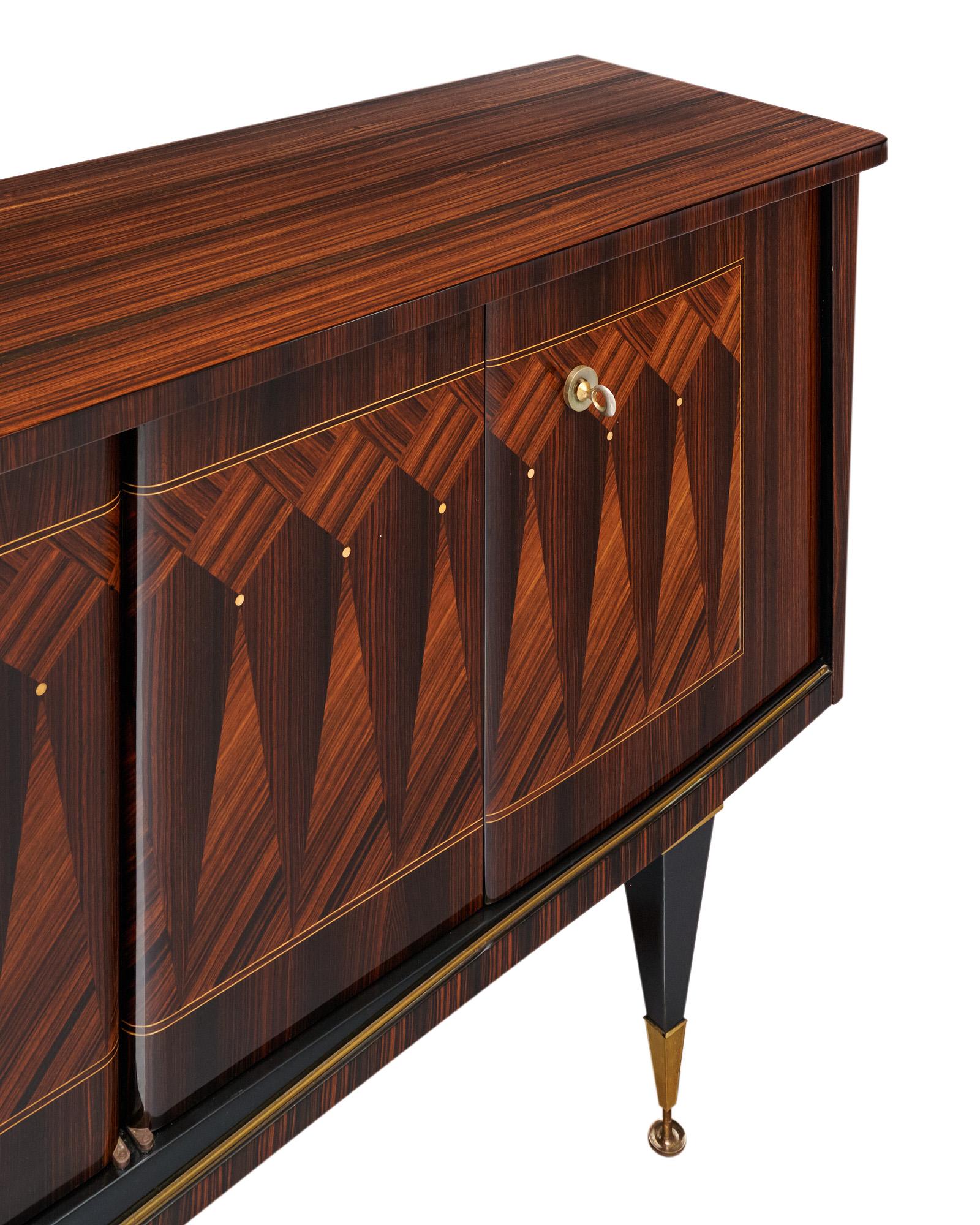 Buffet de palisandro francés de mediados de siglo Francés en venta