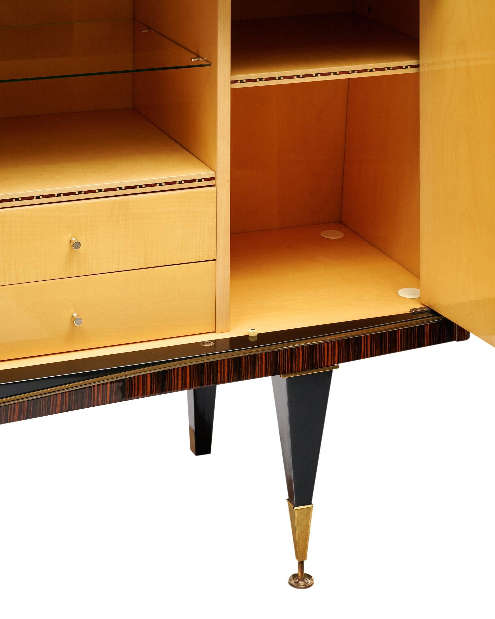 Buffet de palisandro francés de mediados de siglo mediados del siglo XX en venta