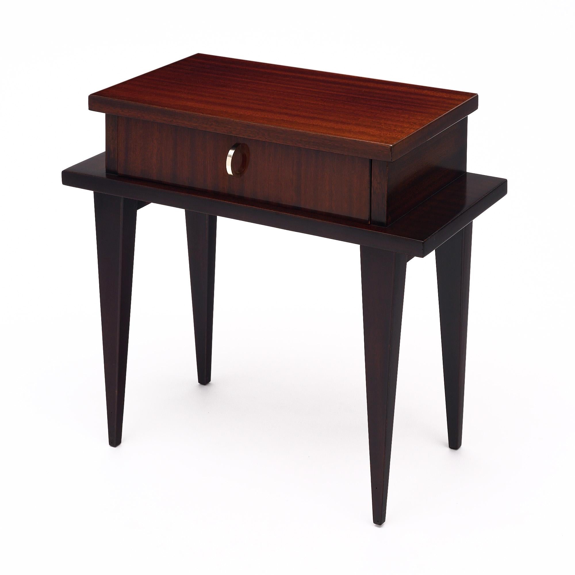 Französische Palisander-Beistelltische aus der Jahrhundertmitte im Angebot 2