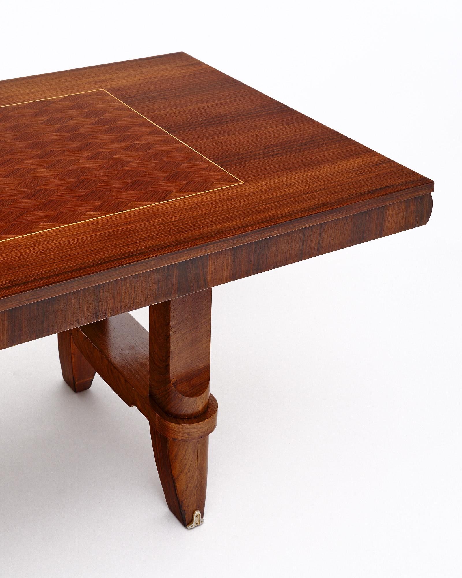 Mesa francesa de palisandro de mediados de siglo en Bueno estado para la venta en Austin, TX