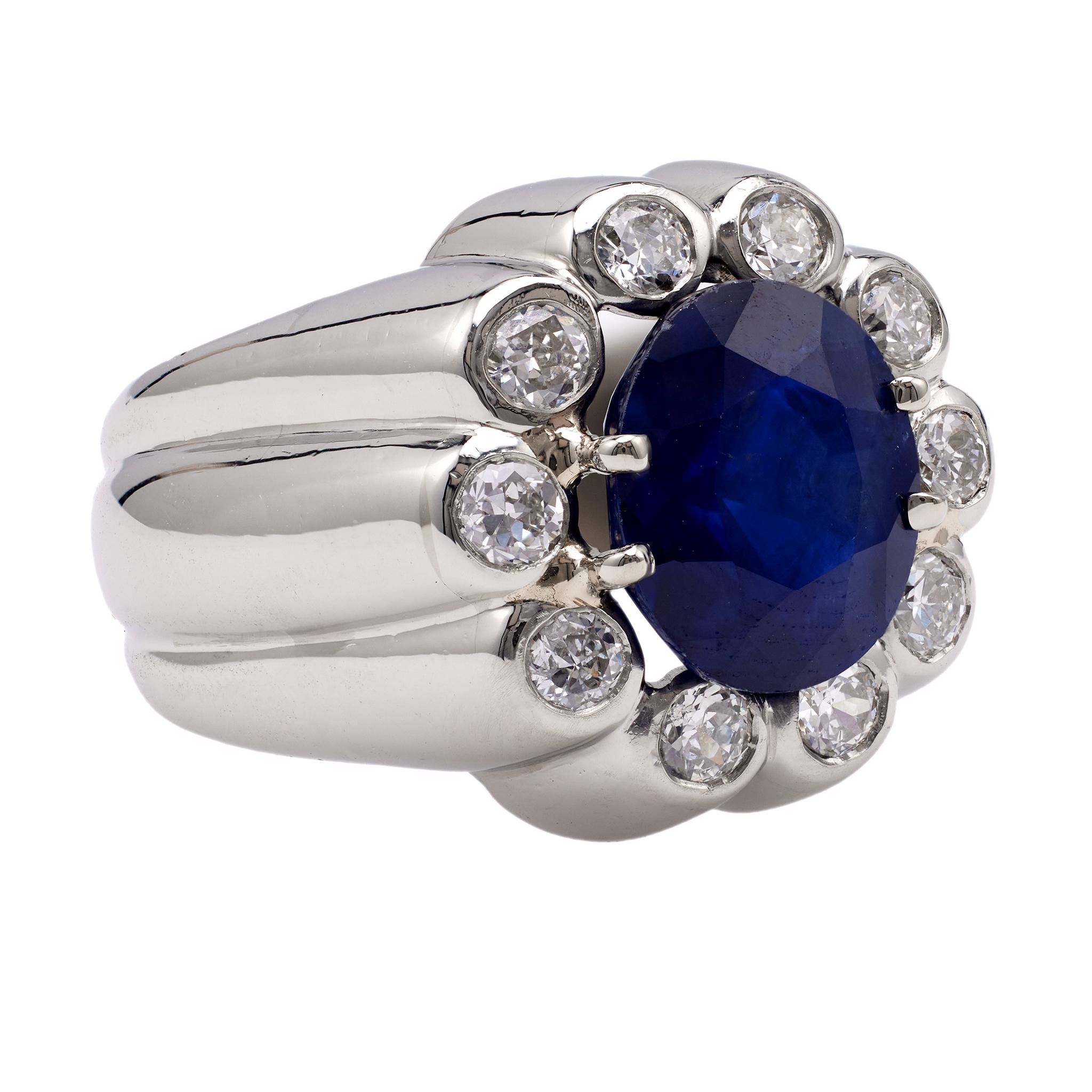 Women's or Men's Mid-Century French Sapphire and Diamond Platinum Ring For Sale