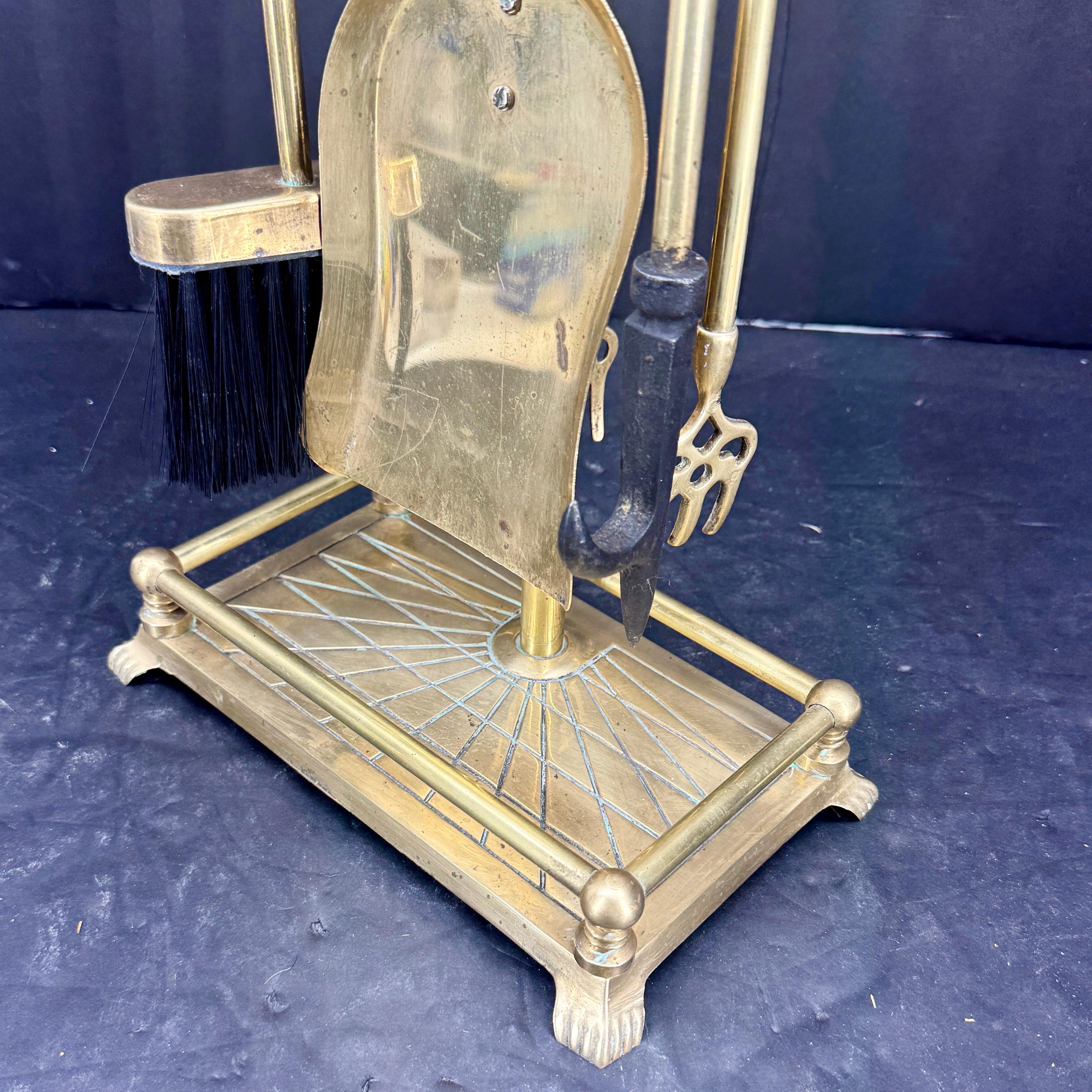 Mid-Century French Set of Brass Equestrian Fireplace Tools In Good Condition In Haddonfield, NJ