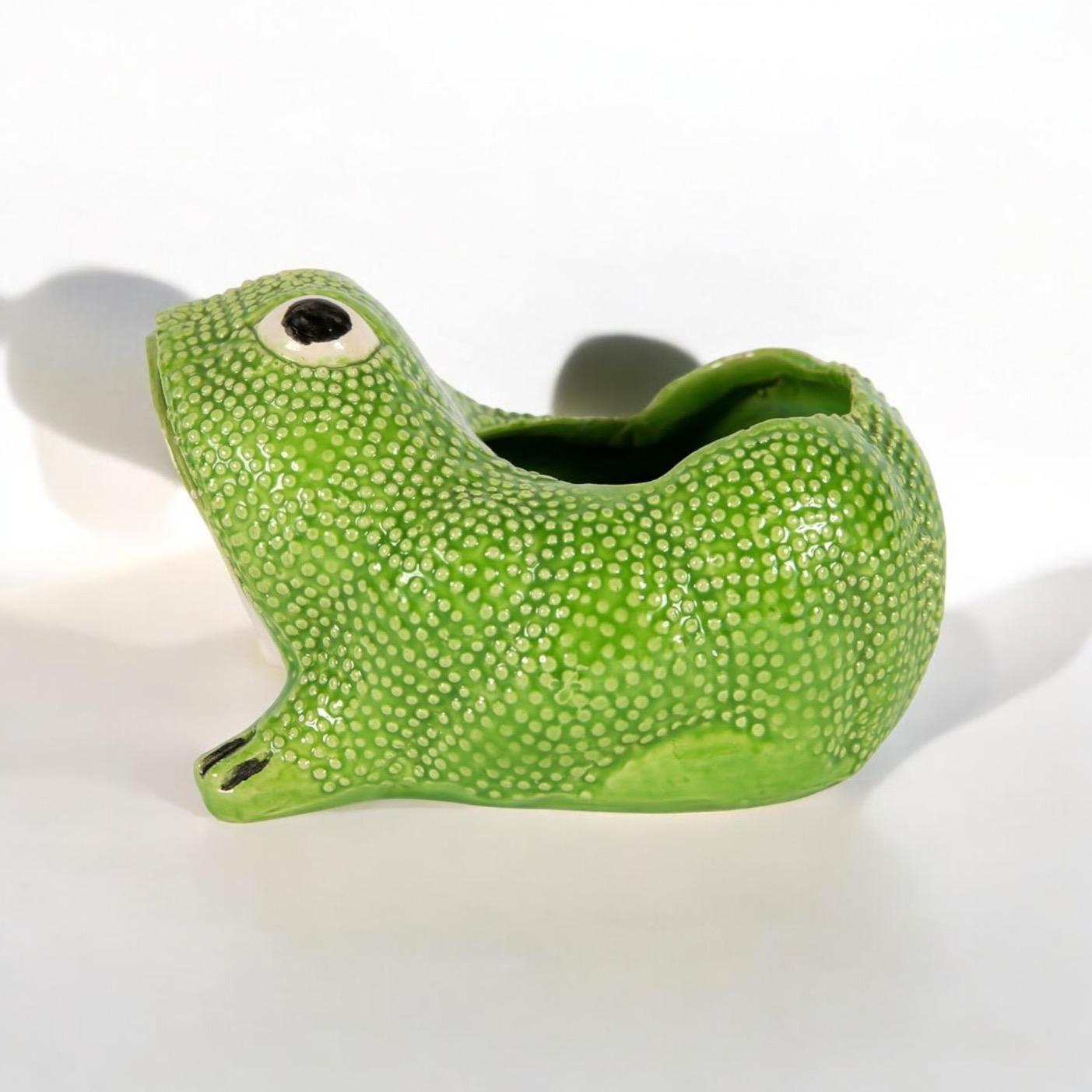 Mid-Century French Signed Jean Roger Hobnail Pottery Frog Cachepot / Planter In Good Condition In Kennesaw, GA