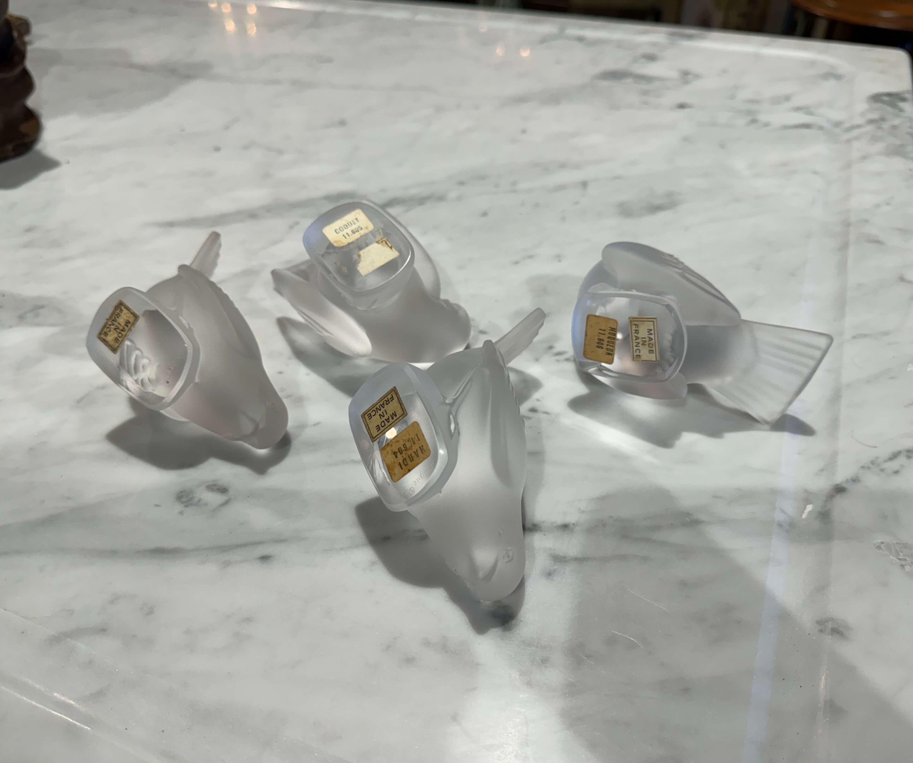 Sculture di passeri in cristallo smerigliato firmate Lalique della metà del secolo scorso, set di 4 pezzi in vendita 1