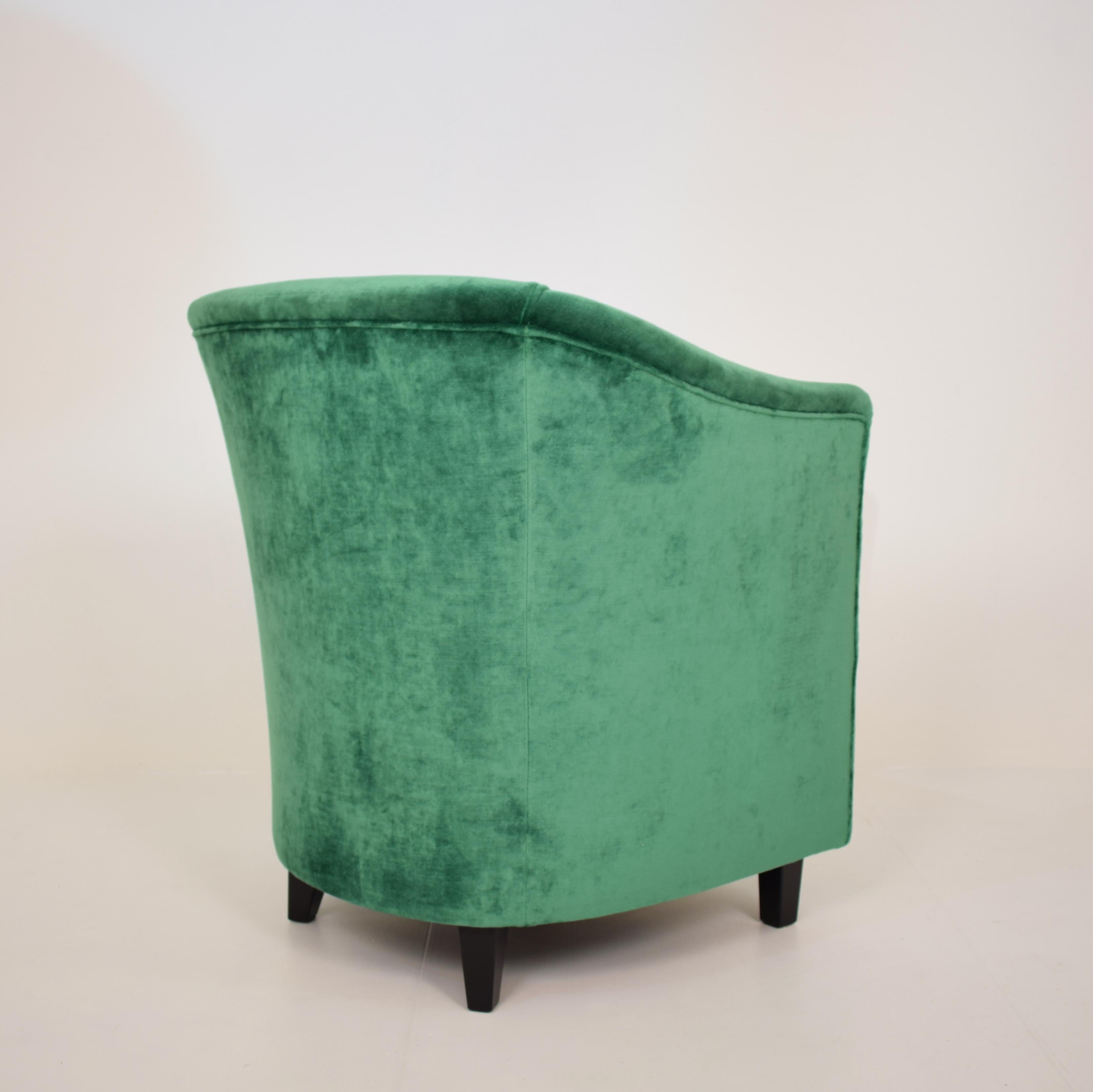 Midcentury French Small Club Chair / Armchair in Green Velvet, circa 1980 3