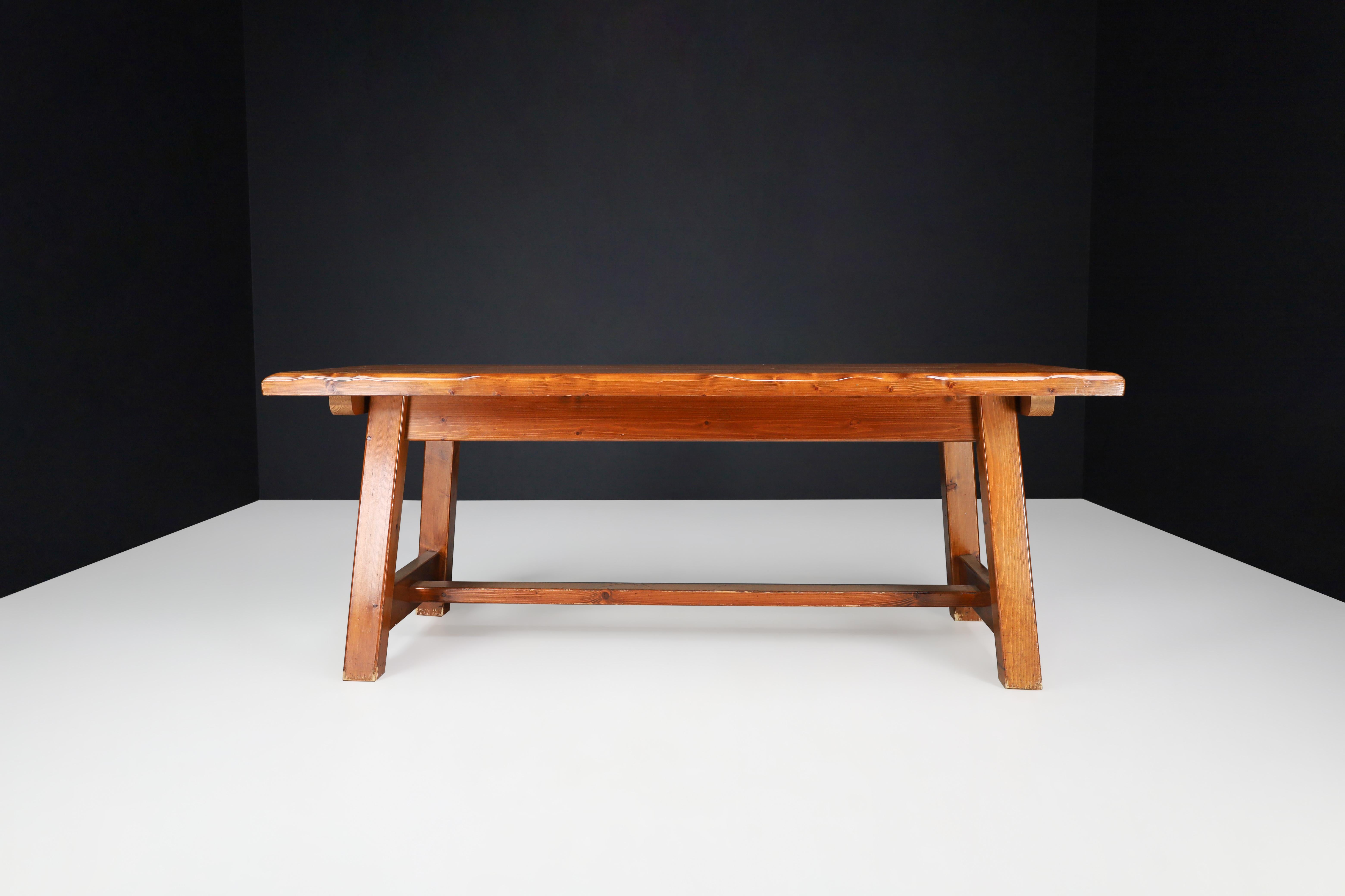 Table de salle à manger en pin massif du milieu du siècle, 1970 Bon état - En vente à Almelo, NL