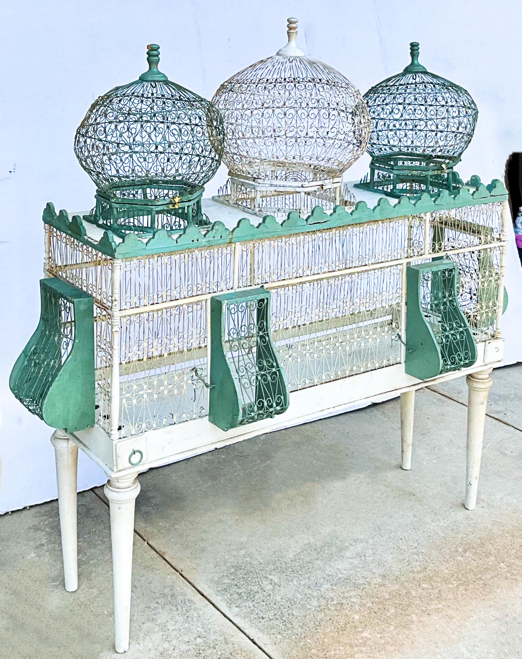 French Provincial Midcentury French Style Painted Triple Balloon Form Birdcage / Birdhouse For Sale