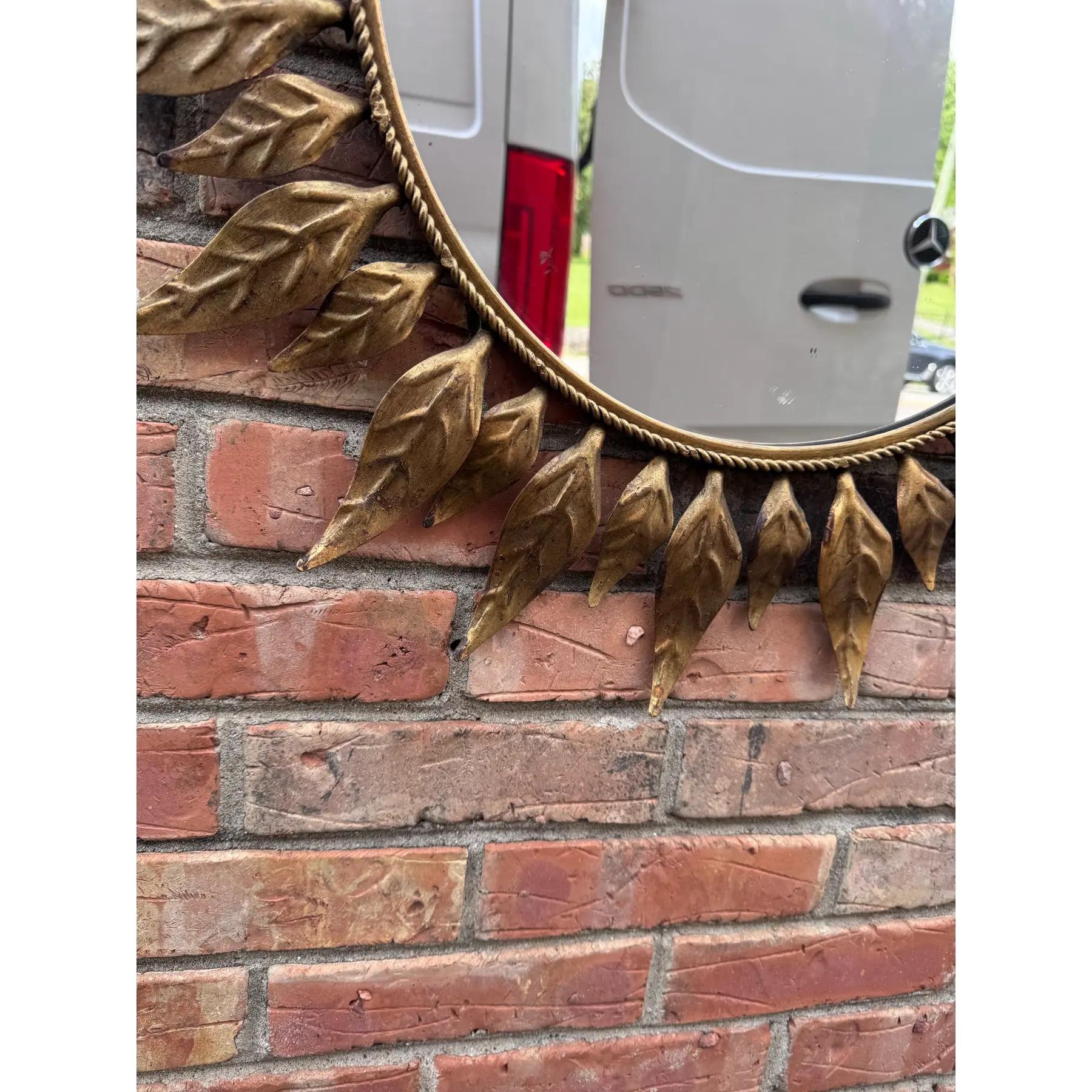 Metà XX secolo Mid-Century French Sunburst Mirror in vendita