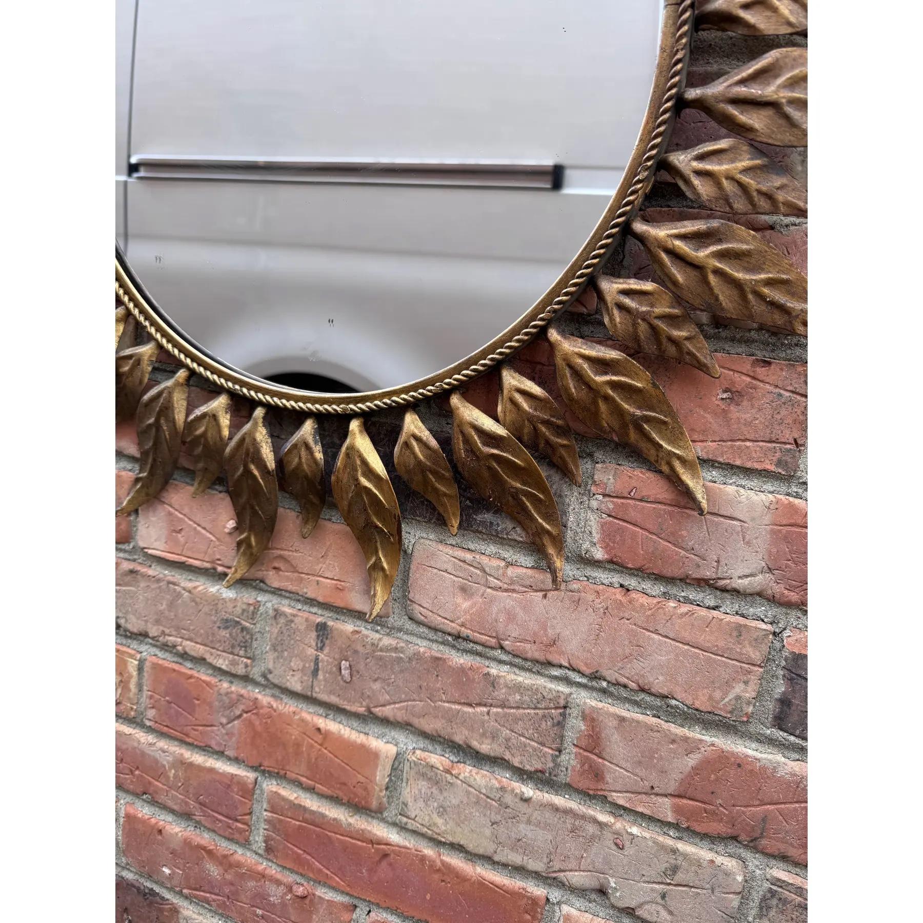 Mid-Century French Sunburst Mirror in vendita 3