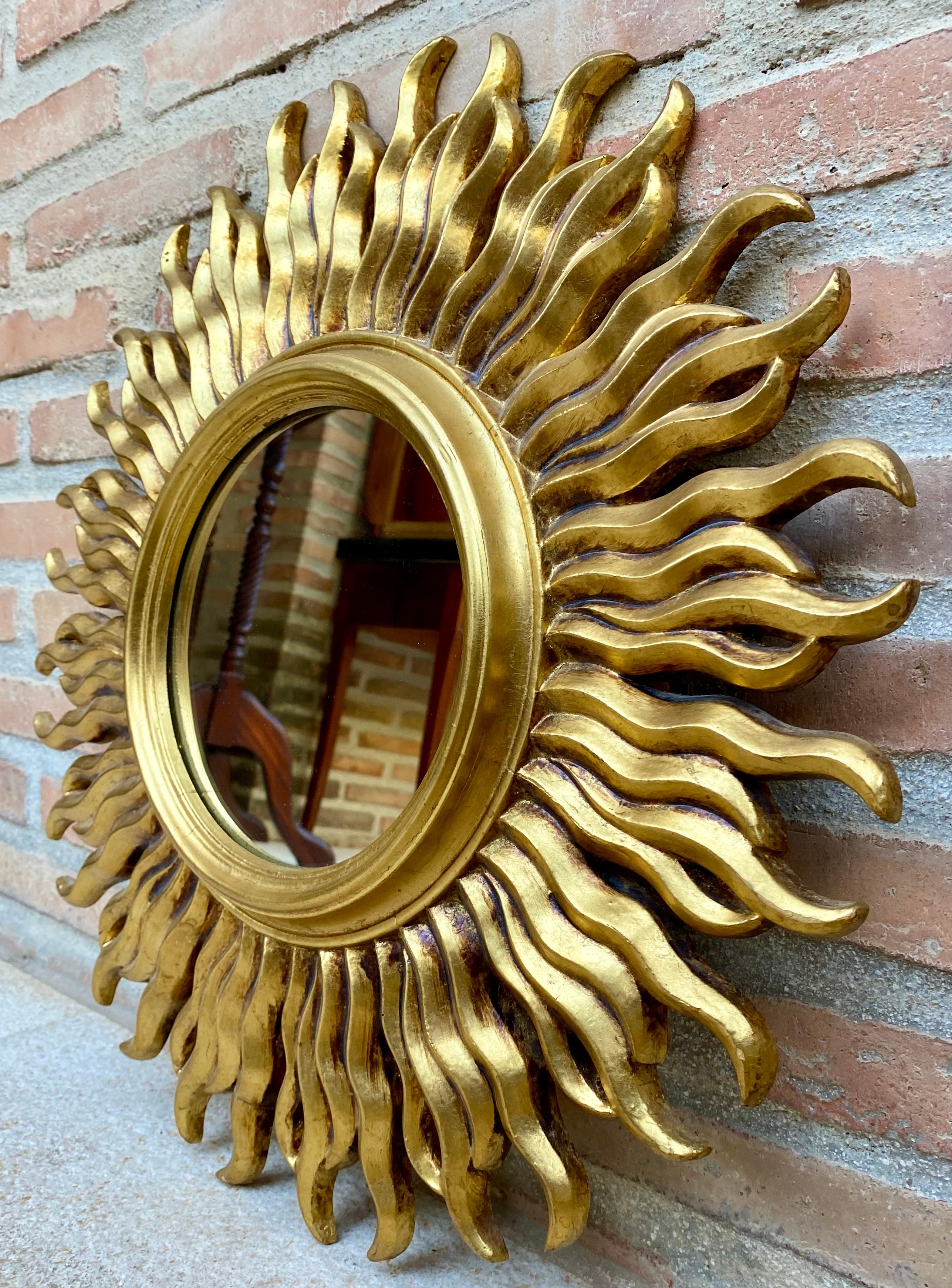 Mid-Century Modern Mid-Century French Sunburst Mirror in Gold, 1950s For Sale