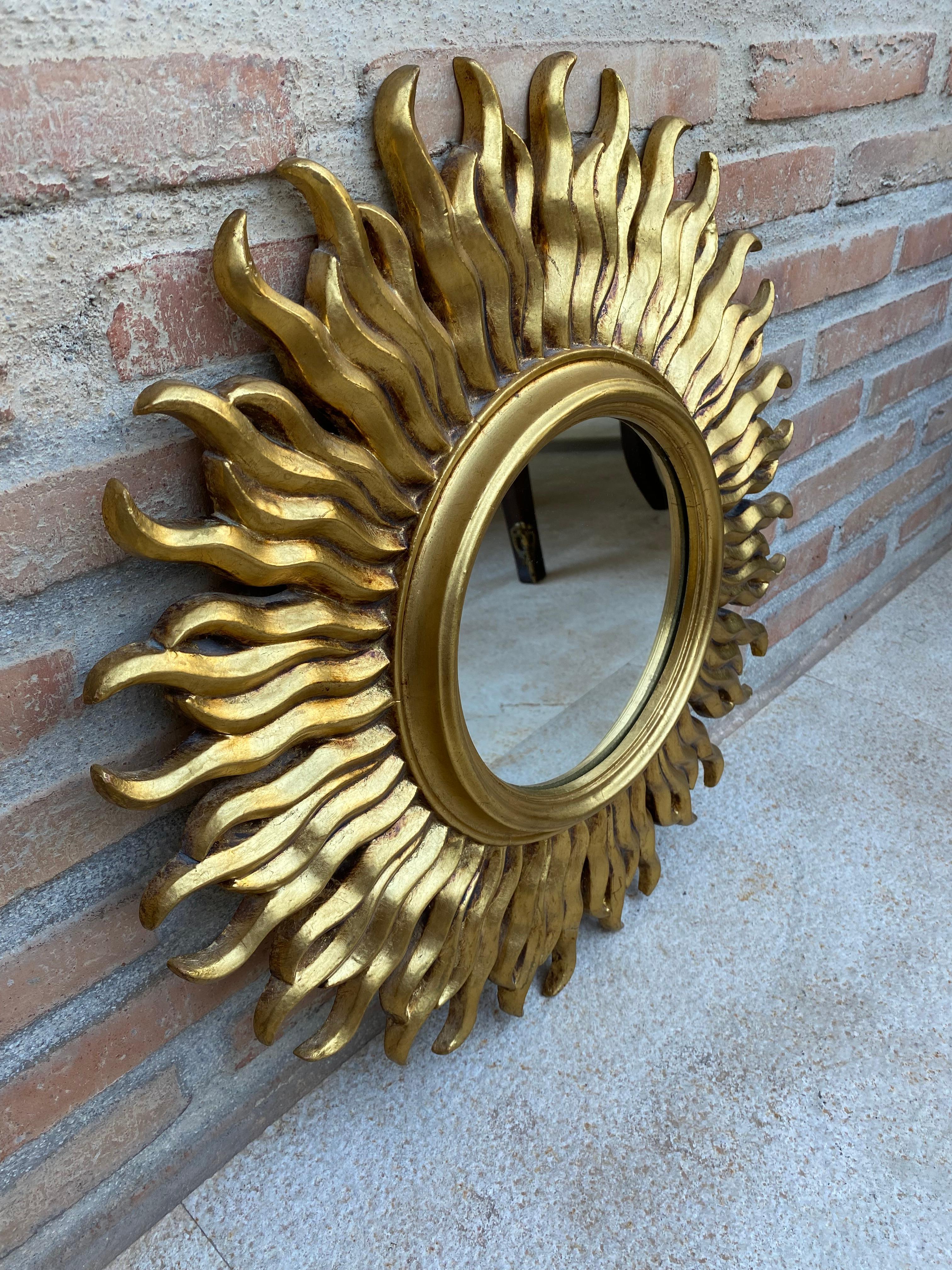 Mid-Century French Sunburst Mirror in Gold, 1950s In Good Condition For Sale In Miami, FL