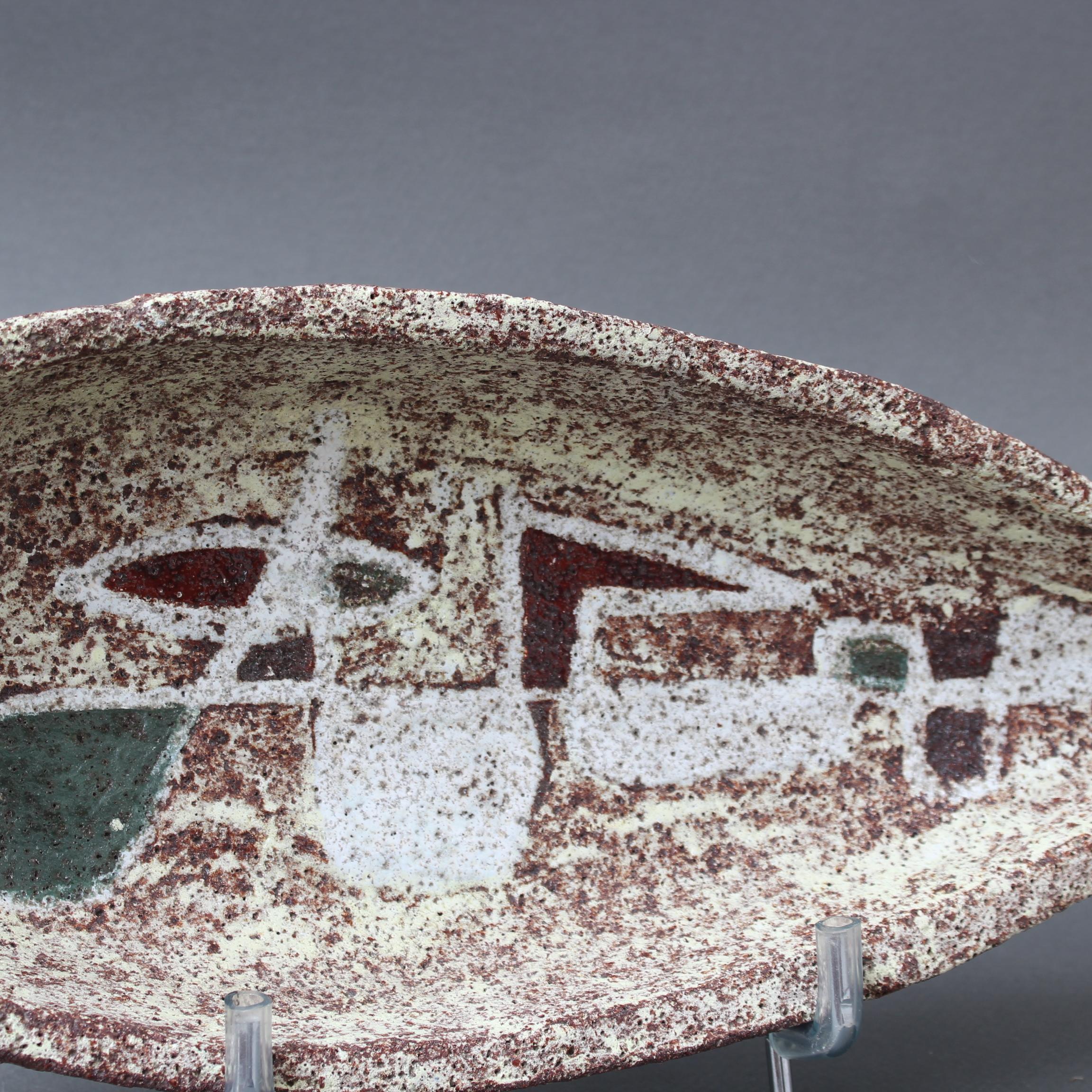 Mid-Century French Textured Ceramic Dish by Accolay (circa 1960s) For Sale 5