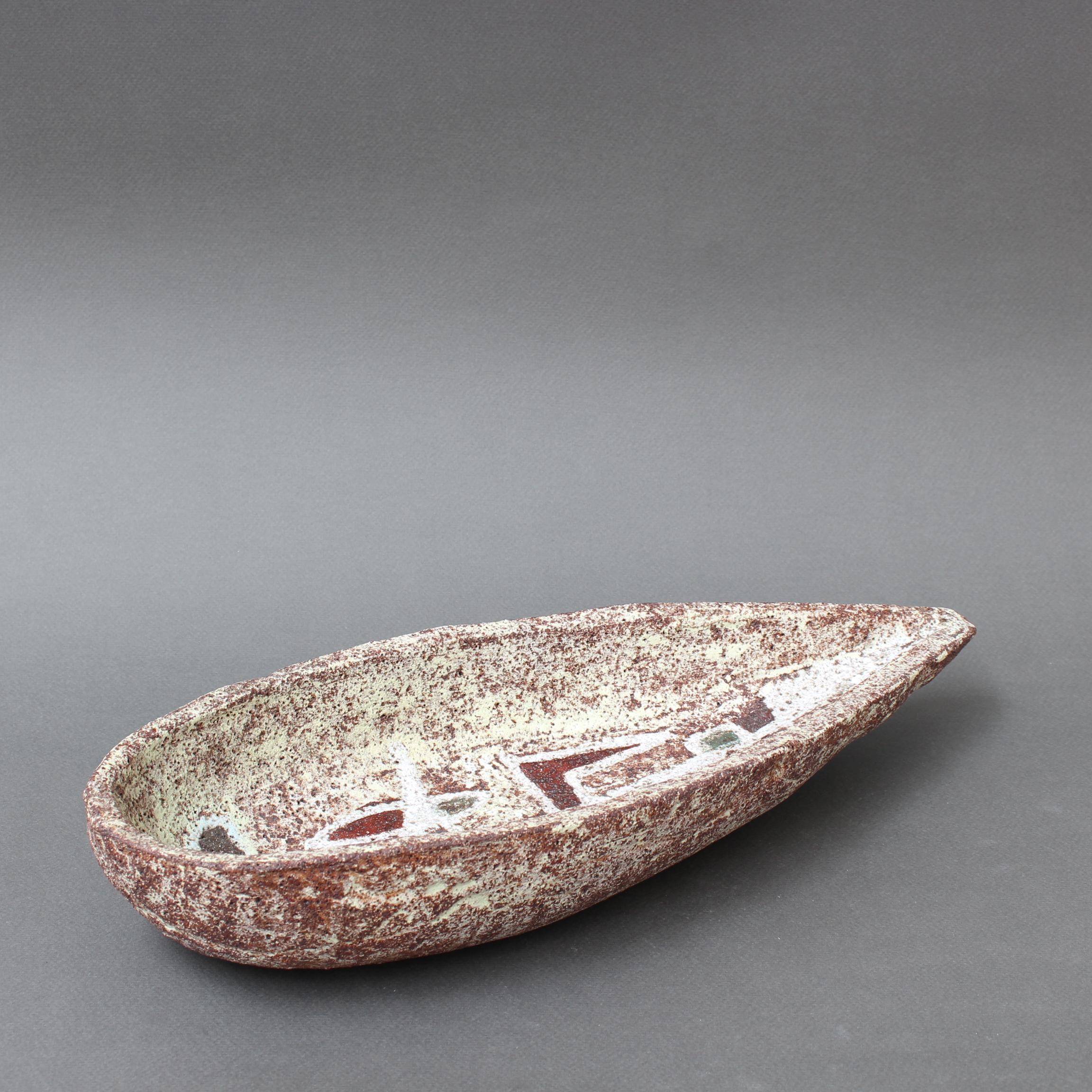 Mid-Century French Textured Ceramic Dish by Accolay (circa 1960s) For Sale 9