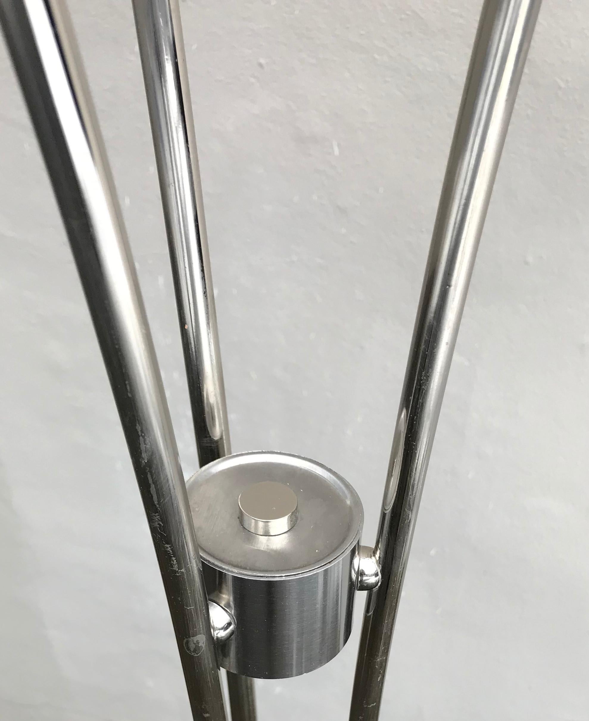 Mid Century French Floor Lamp in Chrome and Aluminium, Tulip Shaped Shades In Good Condition In Bedford Hills, NY