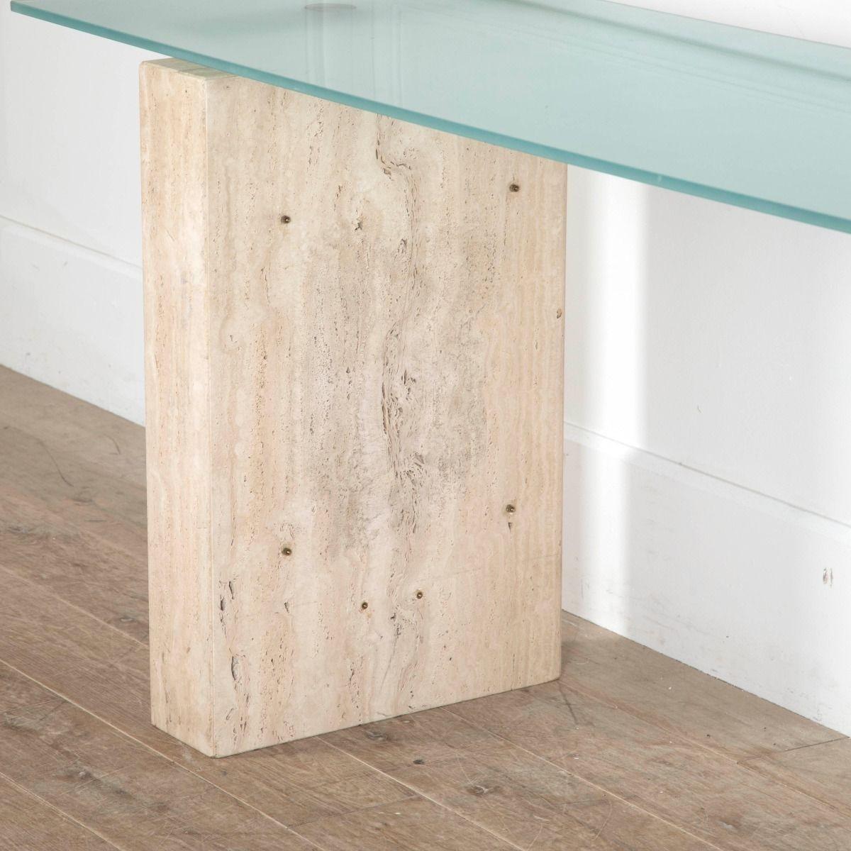 Mid-Century Modern Table console en travertin française du milieu du siècle en vente